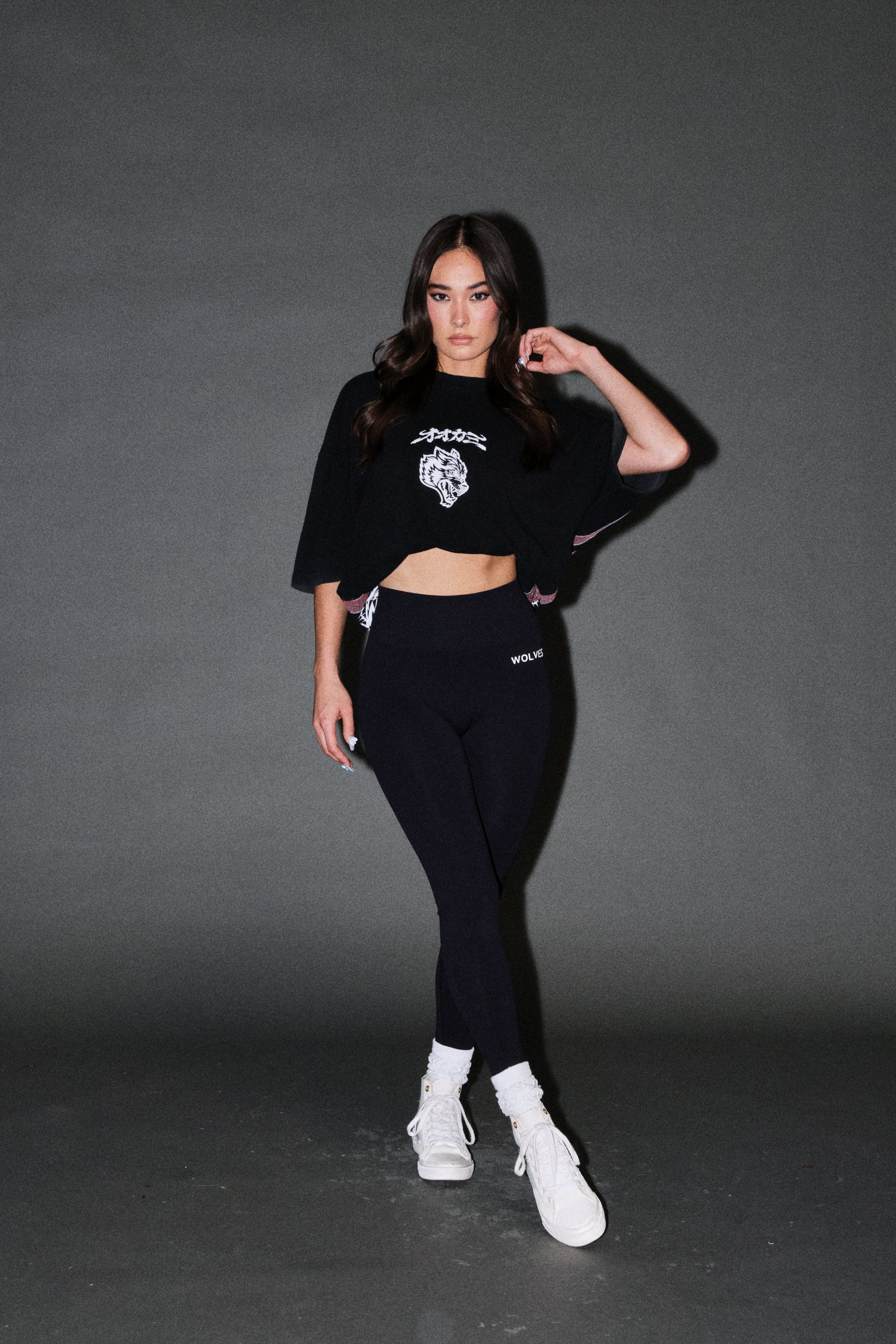Our Code Premium Oversized Tee in Black — imagem 11