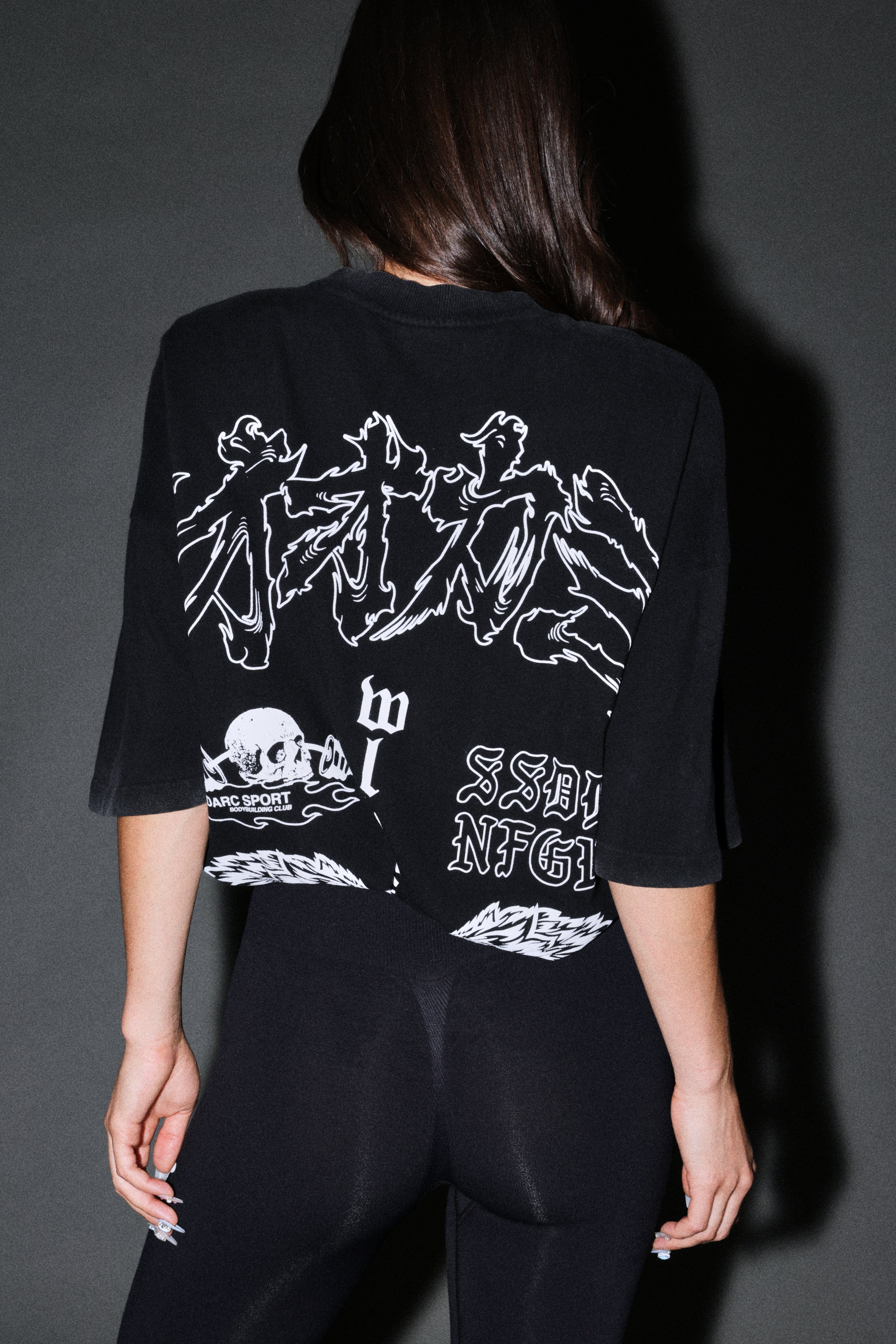 Our Code Premium Oversized Tee in Black — imagem 14