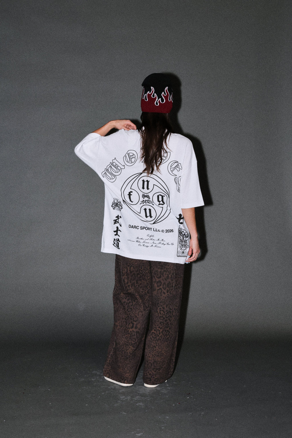 Kazoku Okami Premium Oversized Tee in White — imagem 12