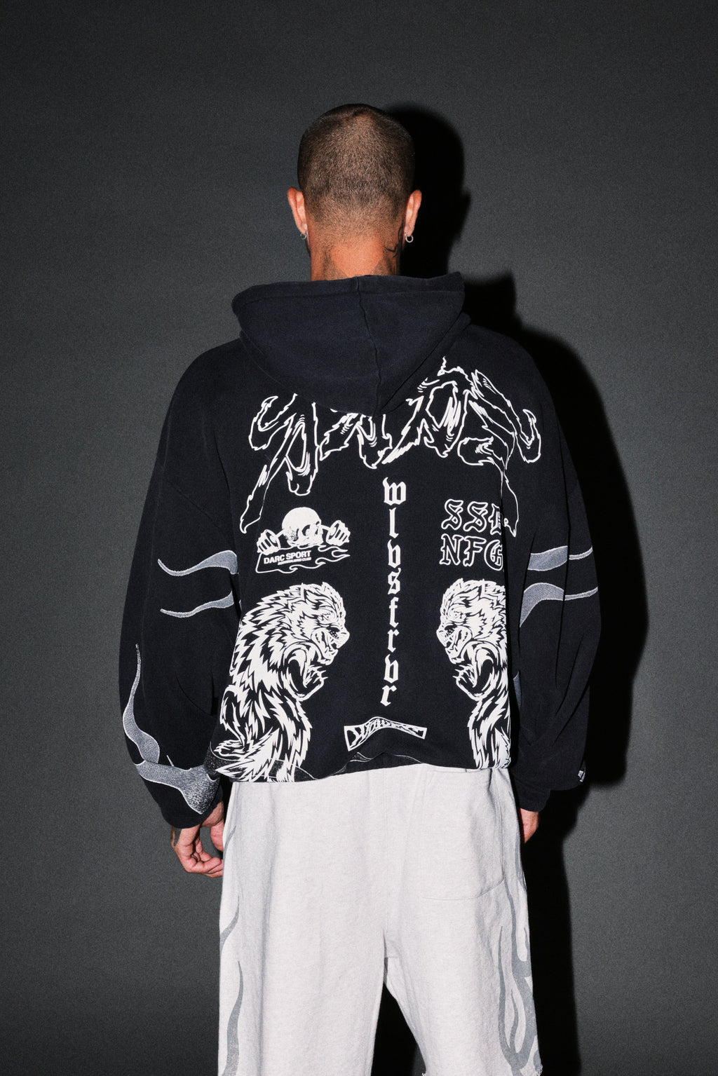 Our Code Chambers Zip Hoodie in Black — imagem 4