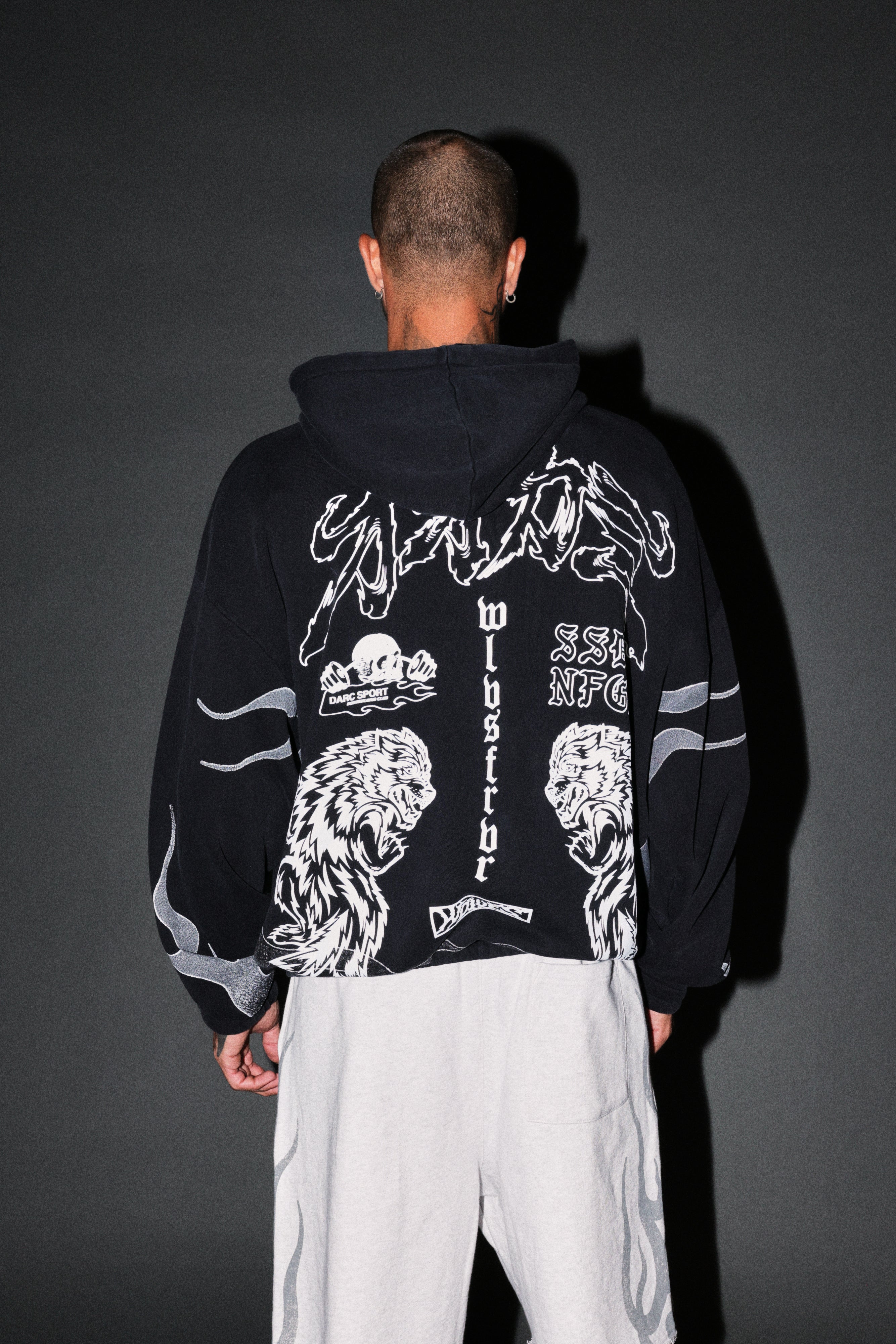 Our Code Chambers Zip Hoodie in Black — imagem 4