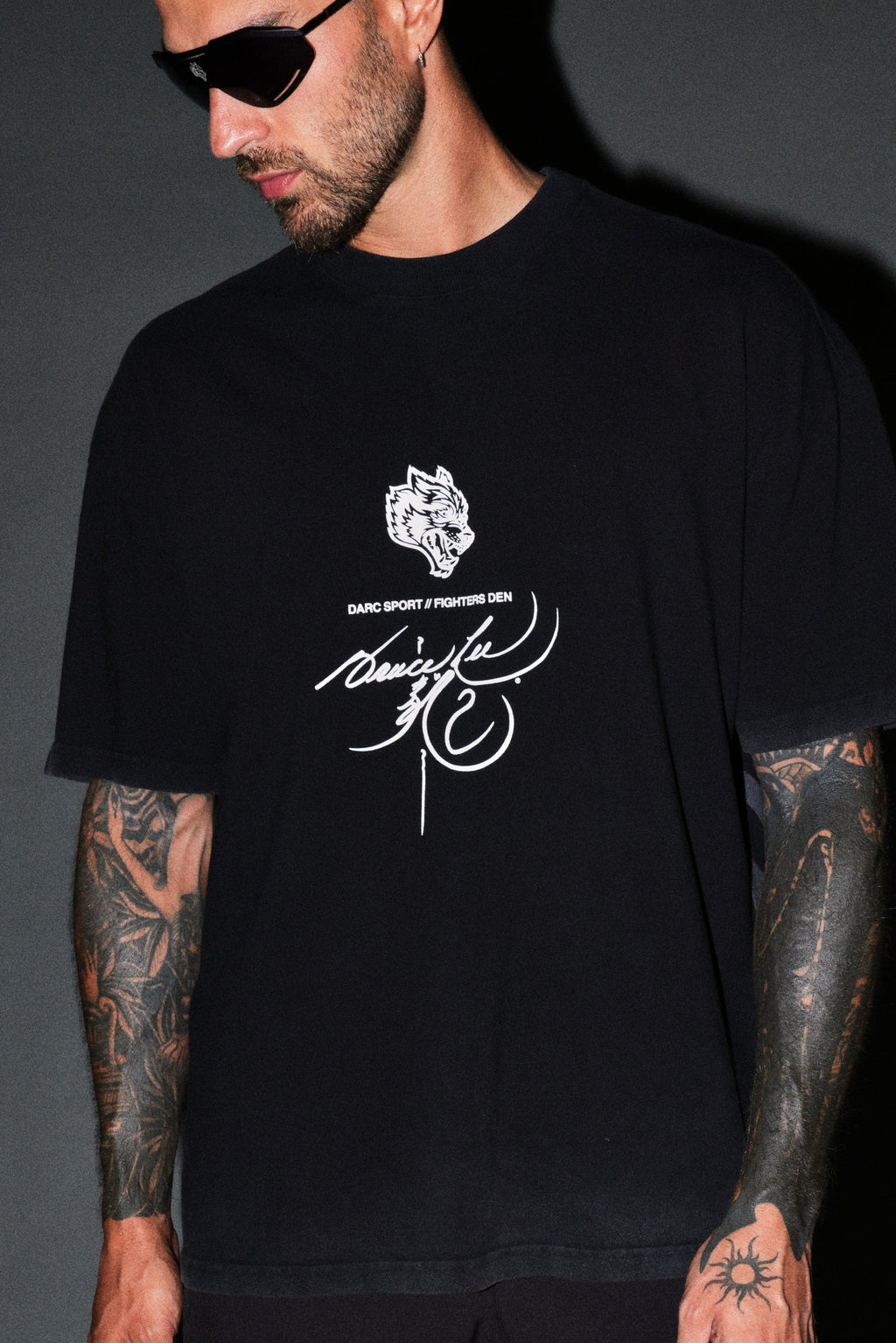 Bruce Lee Flame Premium Oversized Tee in Black — imagem 7