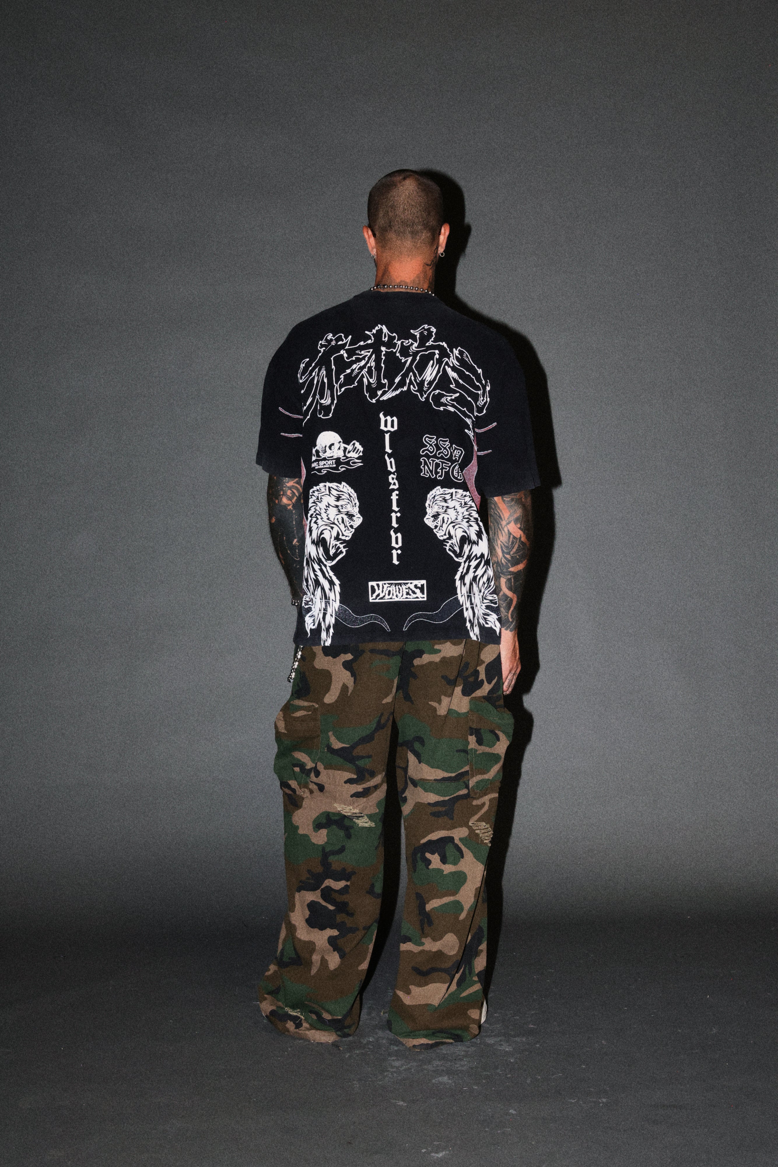 Our Code Premium Oversized Tee in Black — imagem 6