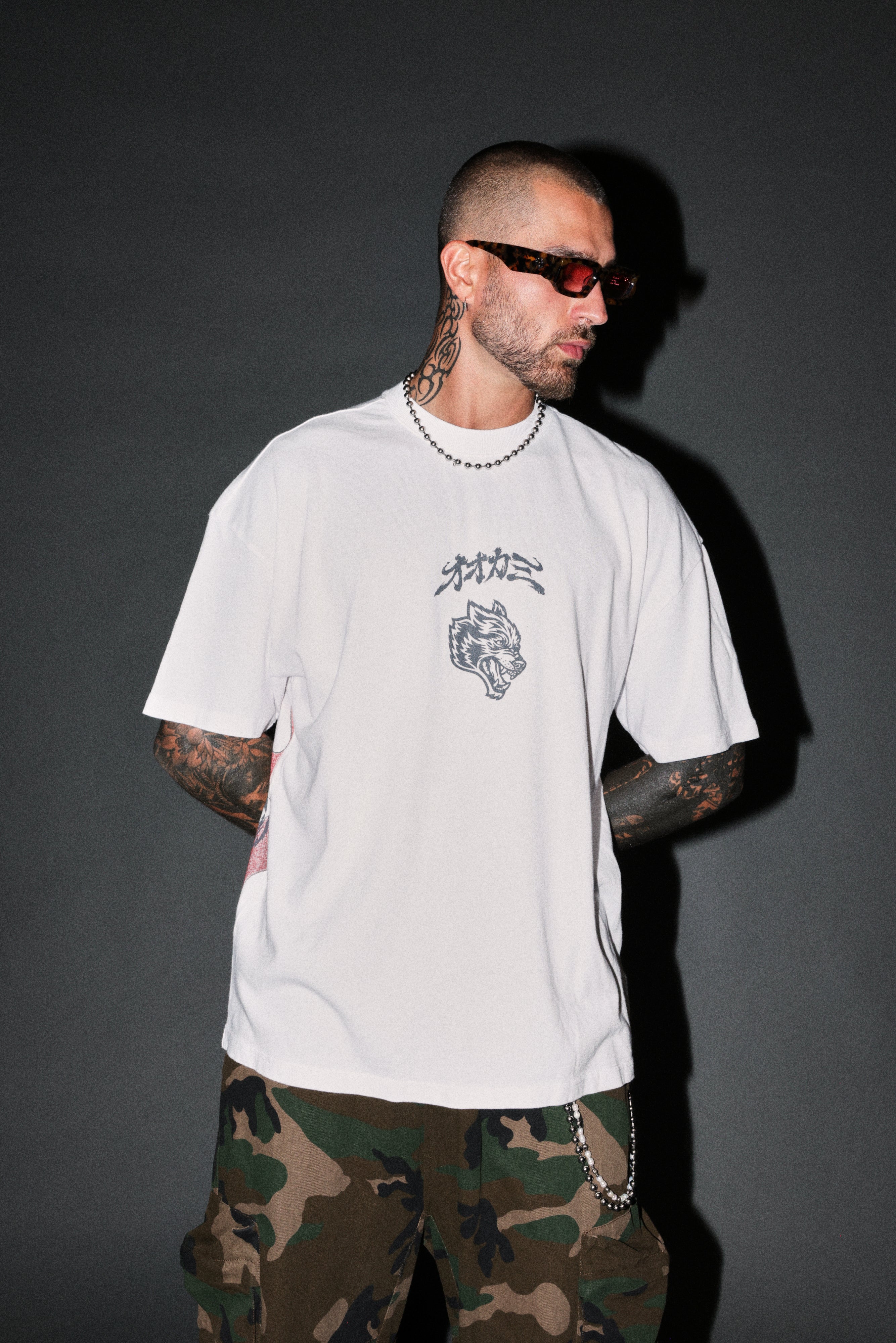 Our Code Premium Oversized Tee in White — imagem 2
