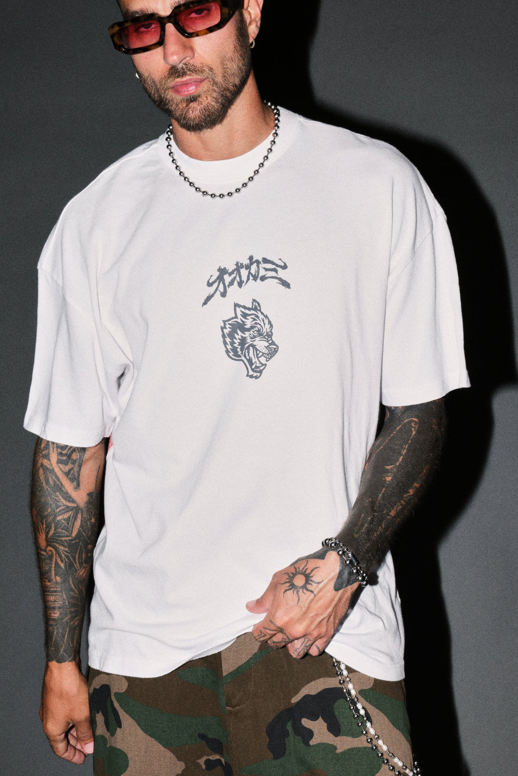 Our Code Premium Oversized Tee in White — imagem 7