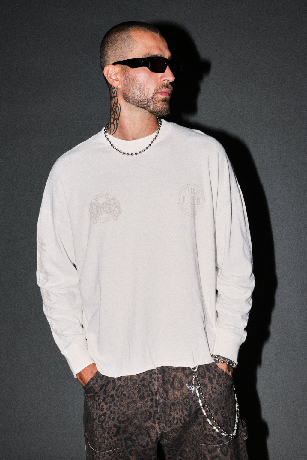 Kazoku Okami Premium Box Cut Ls Tee in Cream — imagem 2