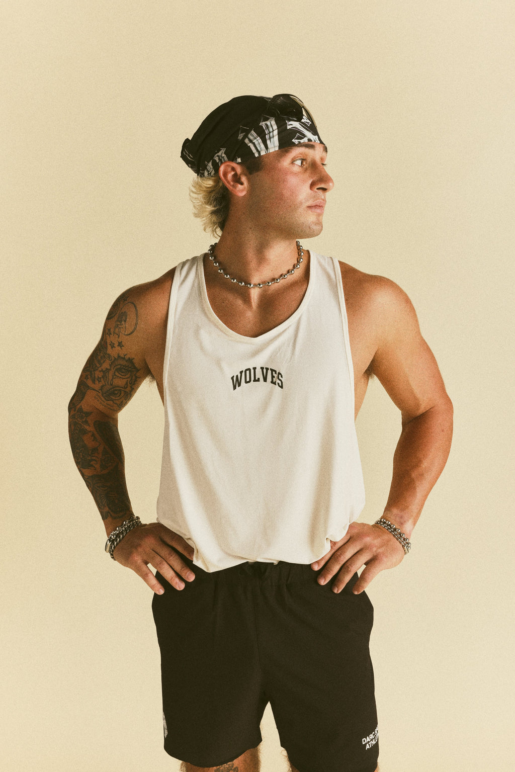 Loyalty Forever "Dry Wolf" Drop Tank in Cream — imagem principal