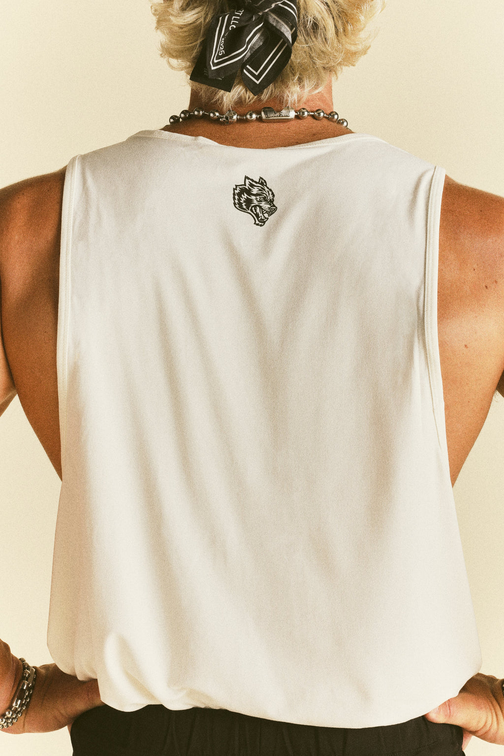 Loyalty Forever "Dry Wolf" Drop Tank in Cream — imagem 6