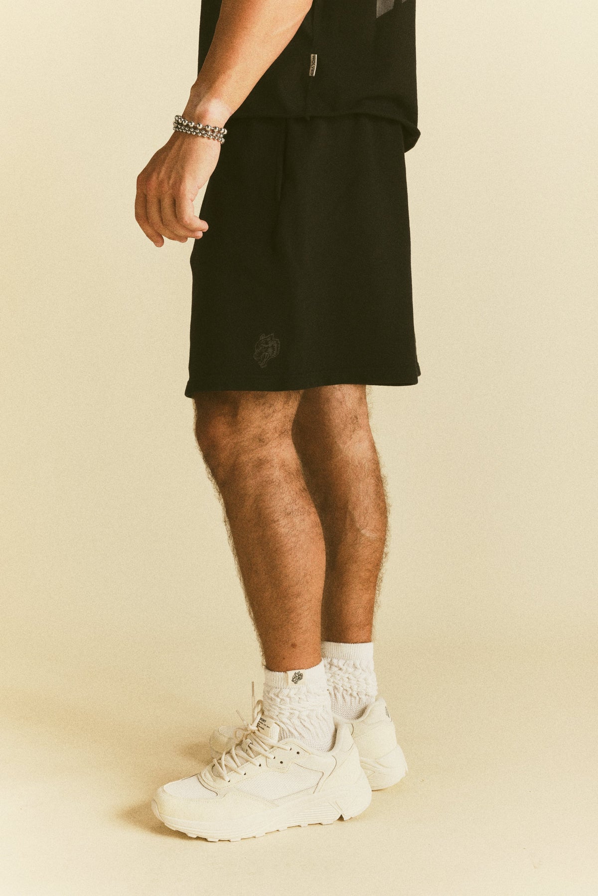 Dual Oversized Post Lounge Sweat Shorts in Black Sun Fade/Black — imagem 2