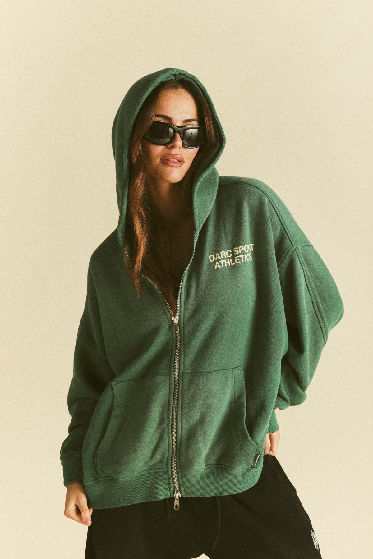 "Darco" Double Zip Hoodie in Sierra Pine Sun Fade — imagem 13