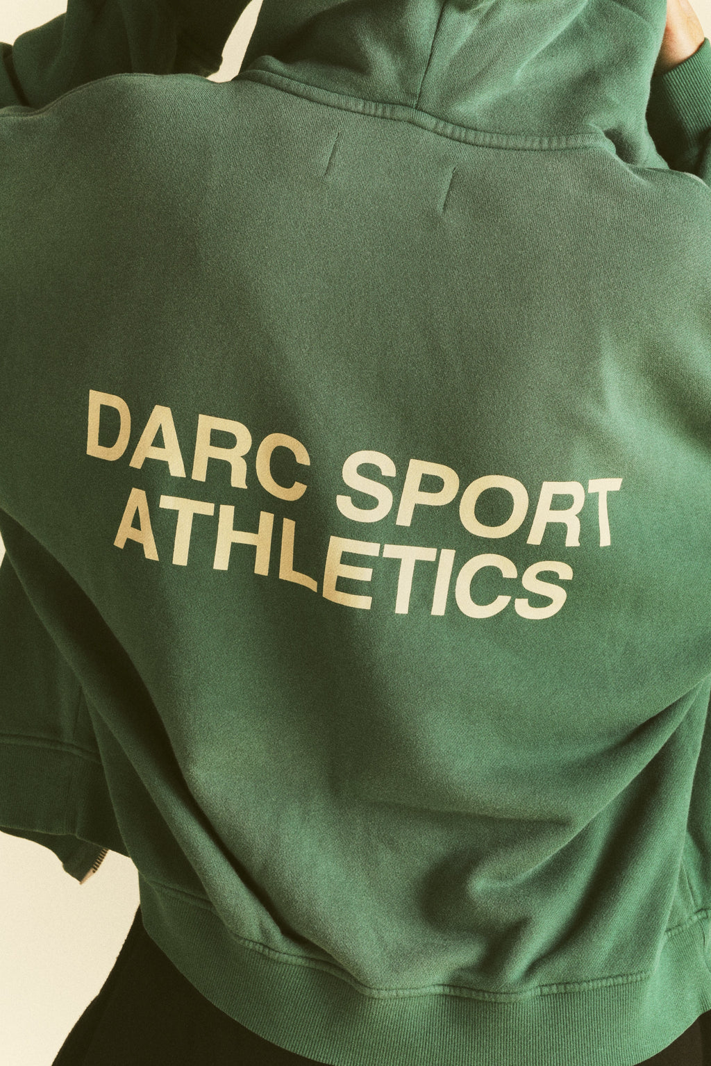 "Darco" Double Zip Hoodie in Sierra Pine Sun Fade — imagem 16