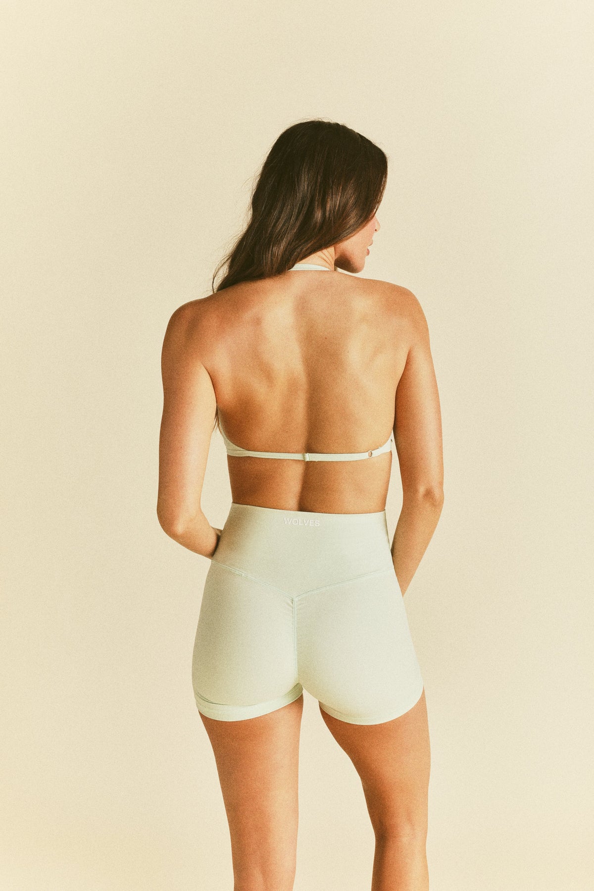 IYKYK "Lana" Halter Energy Bra in Honeydew — imagem 2