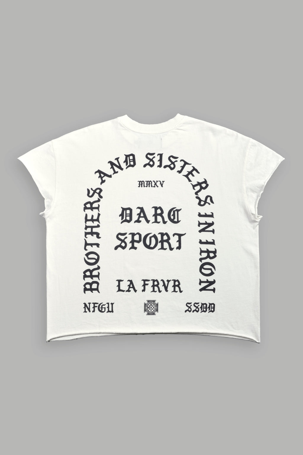 La Cherub Grunge Mid Length Raw Hem Cap Sleeve Tee in Cream — imagem 1