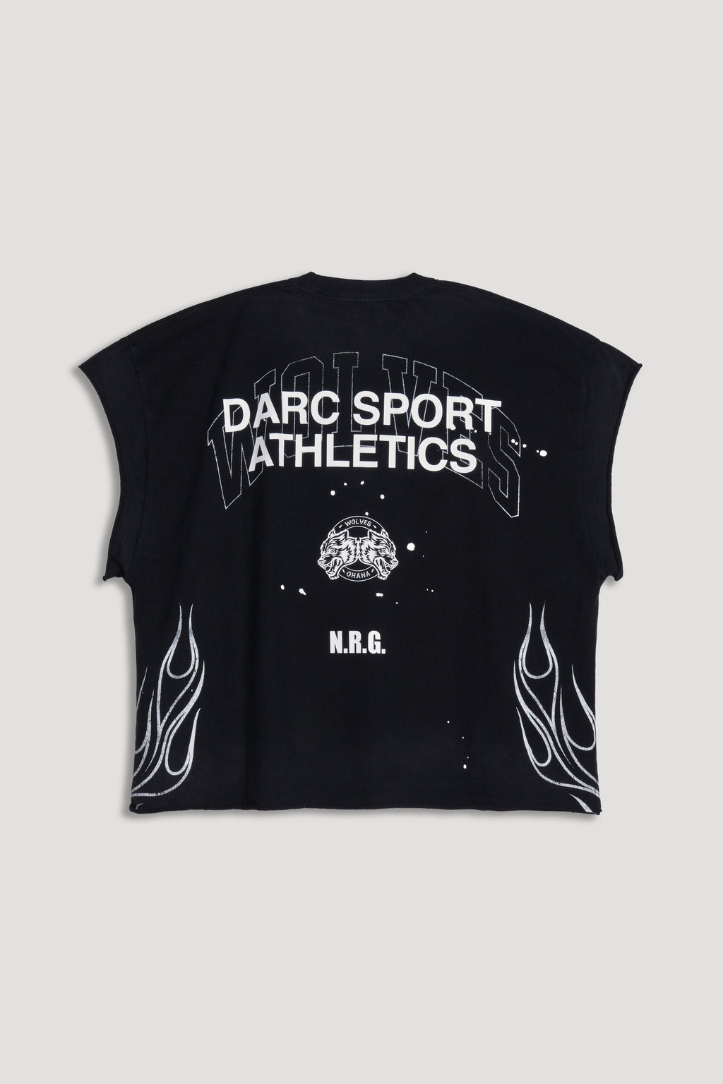 Hot Rod Grunge Cut-Off Mid Length Raw Hem Tee in Black Drift Wash — imagem 4
