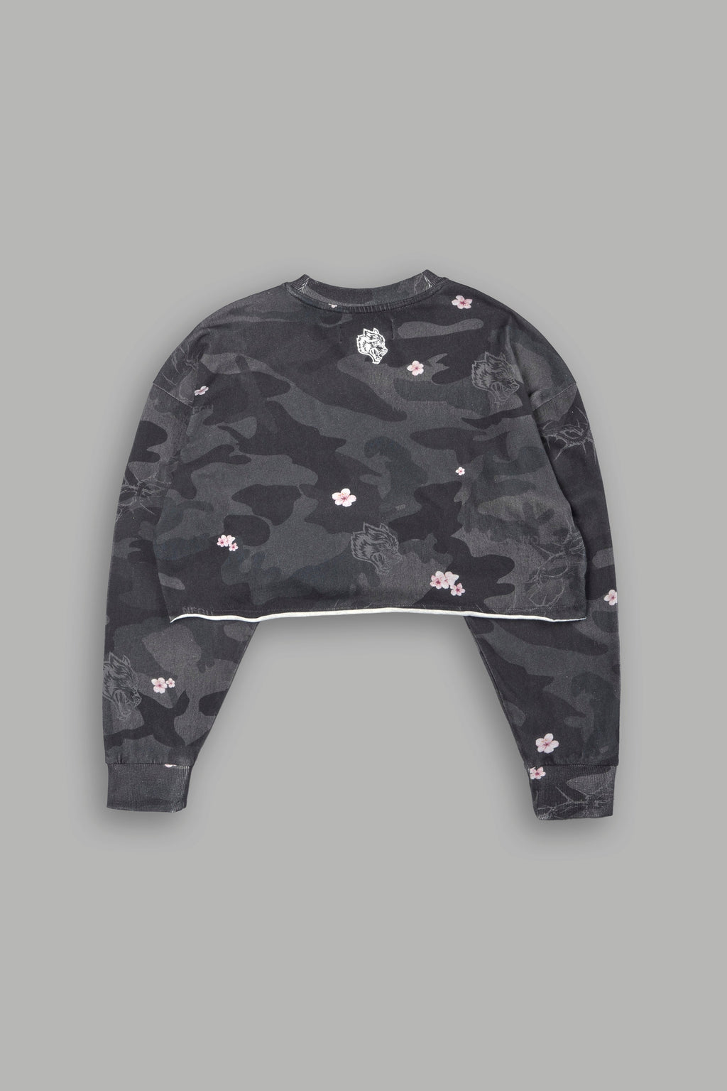 Oni Cherub Premium Oversized Cropped Ls Tee in Warrior In A Garden Black Camo — imagem 2