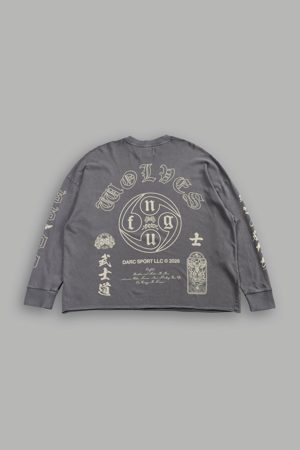 Kazoku Okami Premium Box Cut Ls Tee in Slate Gray — imagem 1