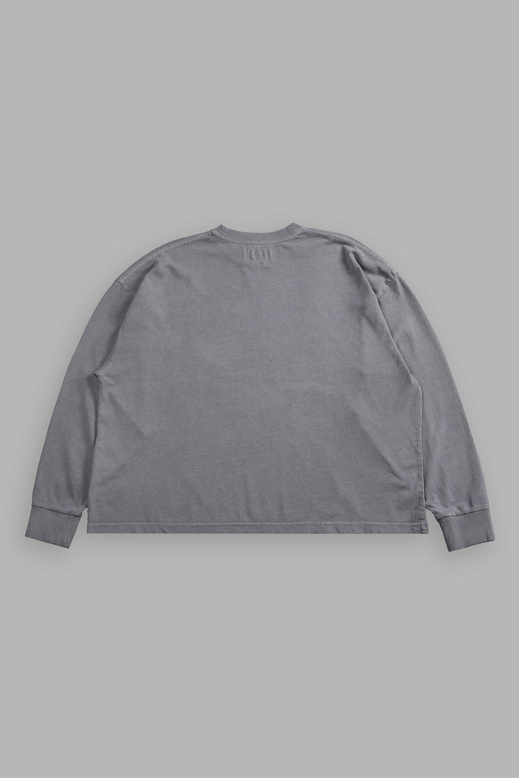 Nightmare Grunge "Box Cut" L/S Tee in Dove Gray — imagem 3