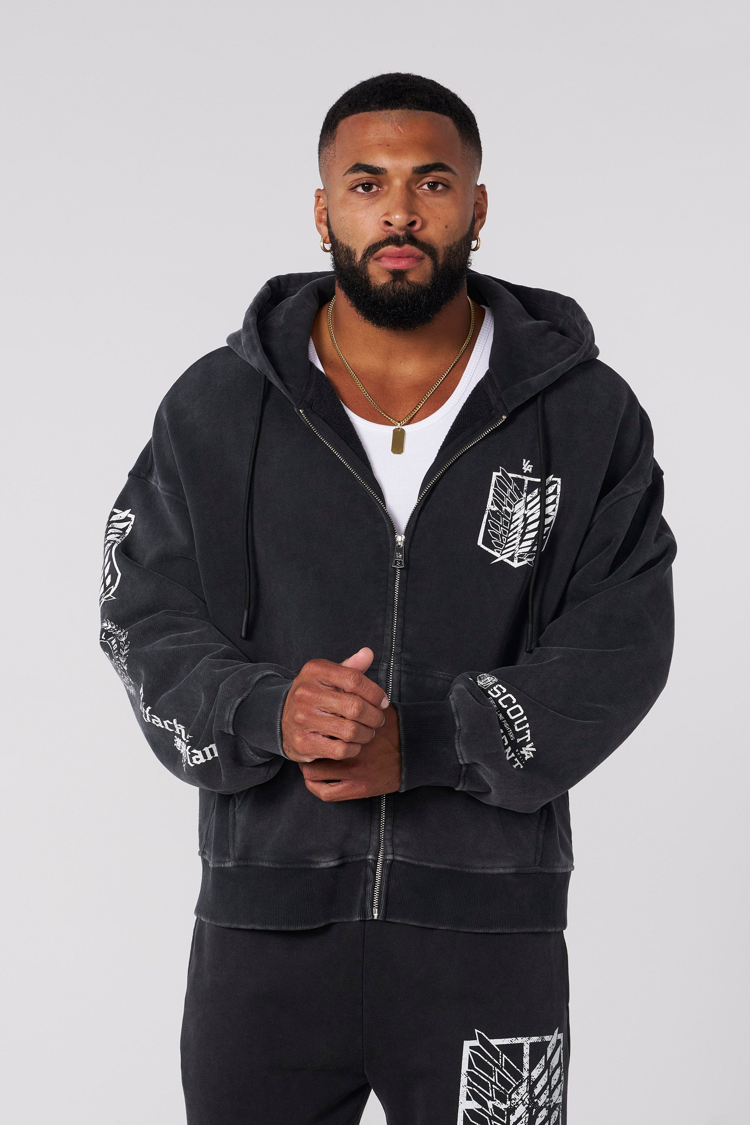 5138 - AOT©  x YLA Zip-Up Hoodies — imagem 5