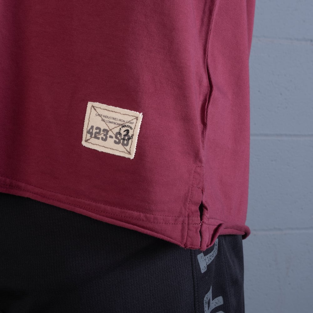 Vintage Iron Tee - Washed Maroon - imagem 4