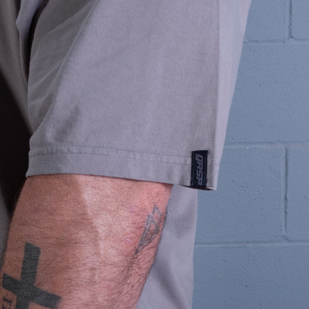 Vintage Iron Tee - Washed Smoke Grey - imagem 5