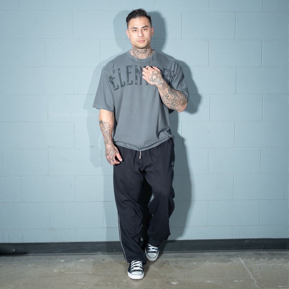 Relentless Iron Tee — imagem 6