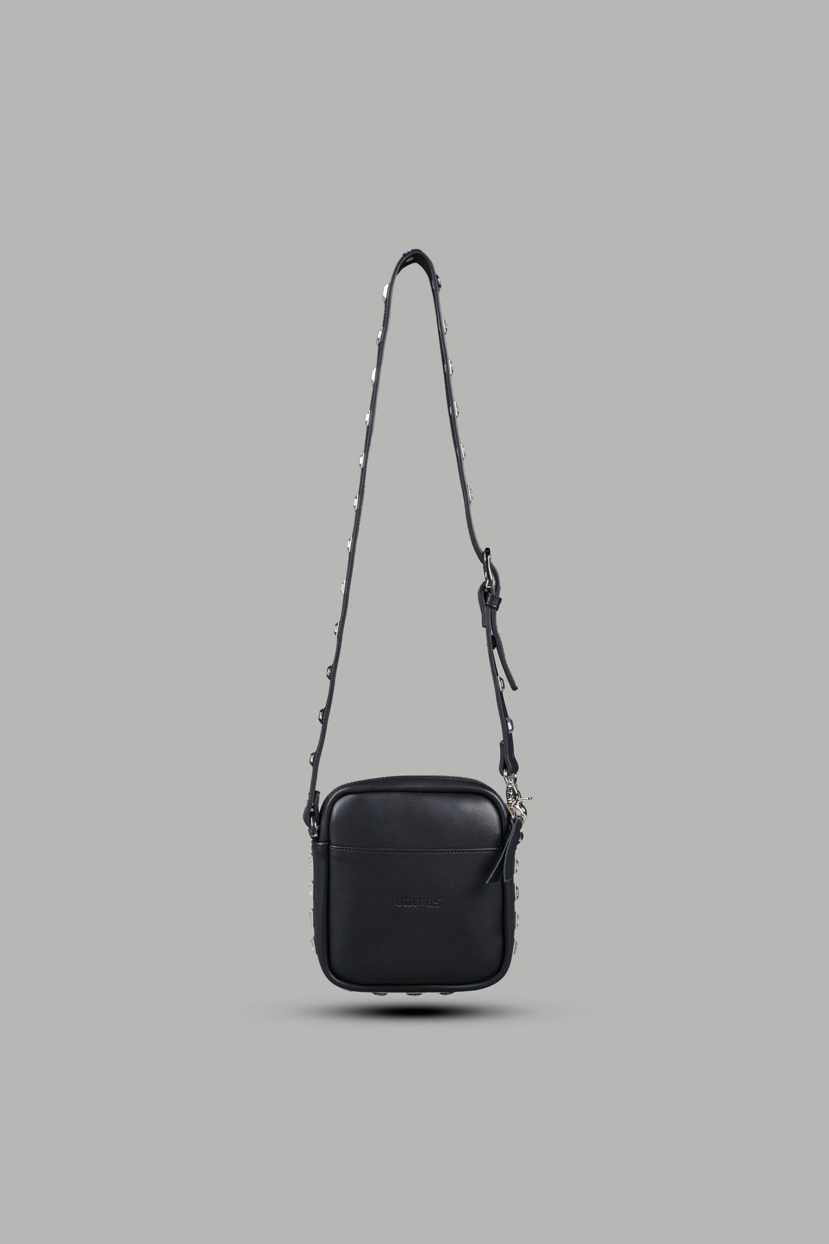 Wolves OnlyUs Slim Leather Side Bag in Black - imagem 2