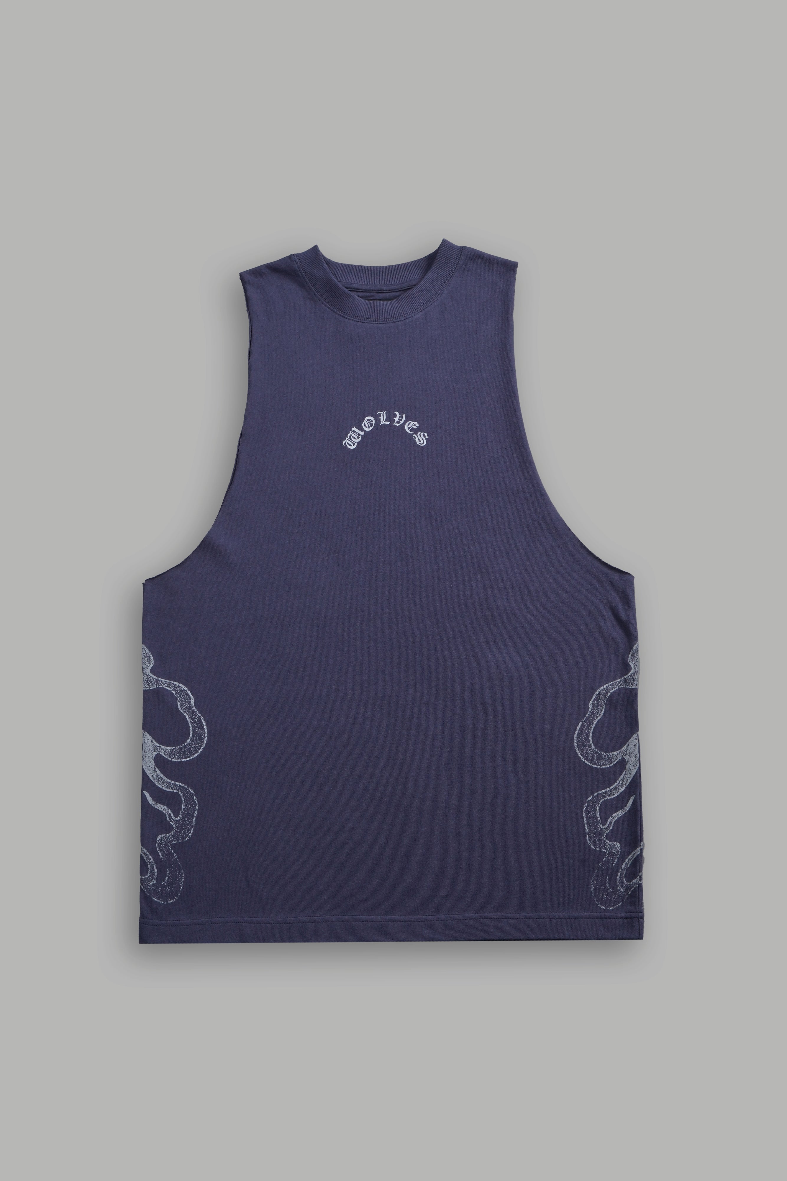 Wolves Never Back Down V2 Tommy Muscle Tee in Storm Blue — imagem 3
