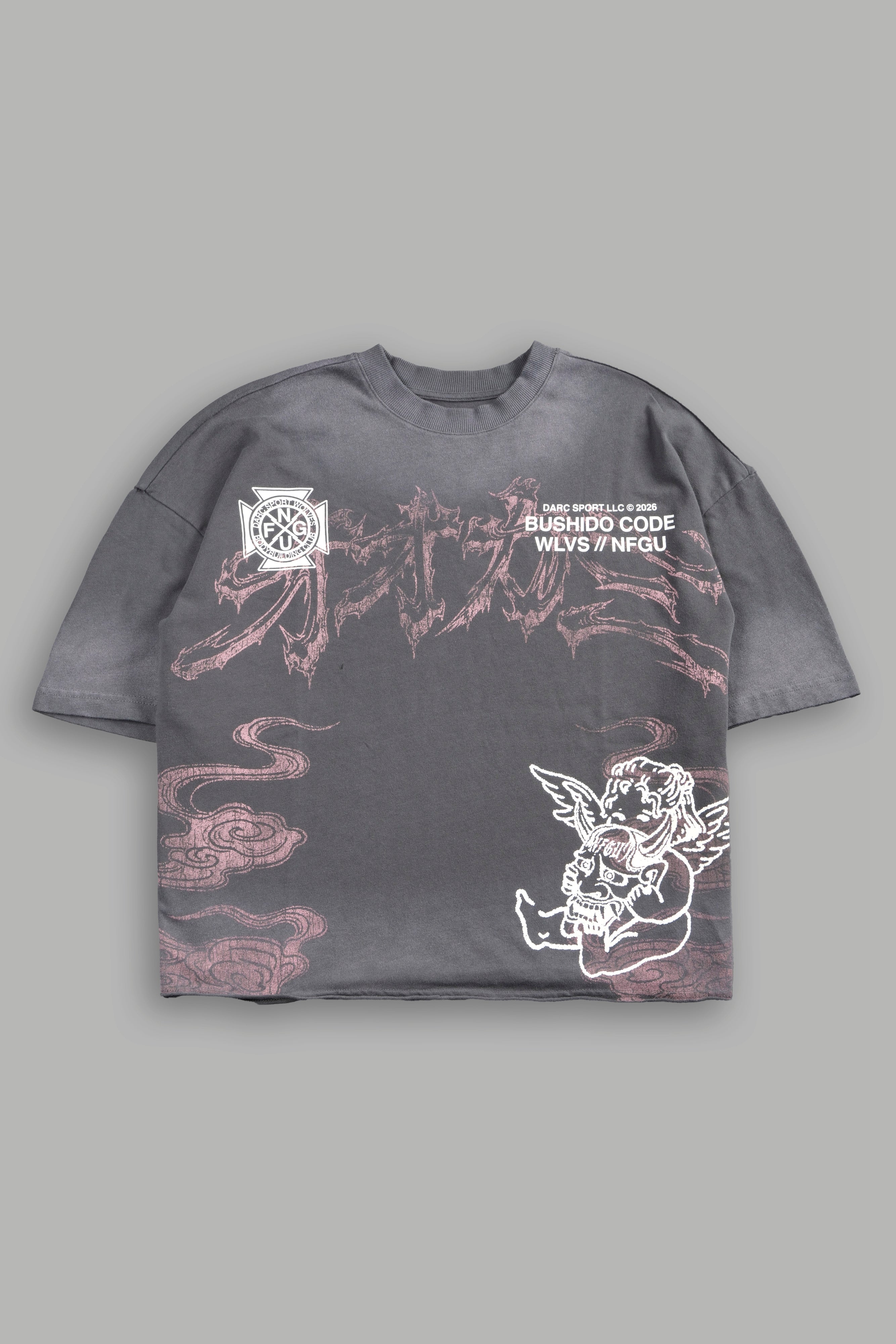 Gates Inferno Premium Raw Hem Box Cut Tee in Slate Gray Drift Wash — imagem 3