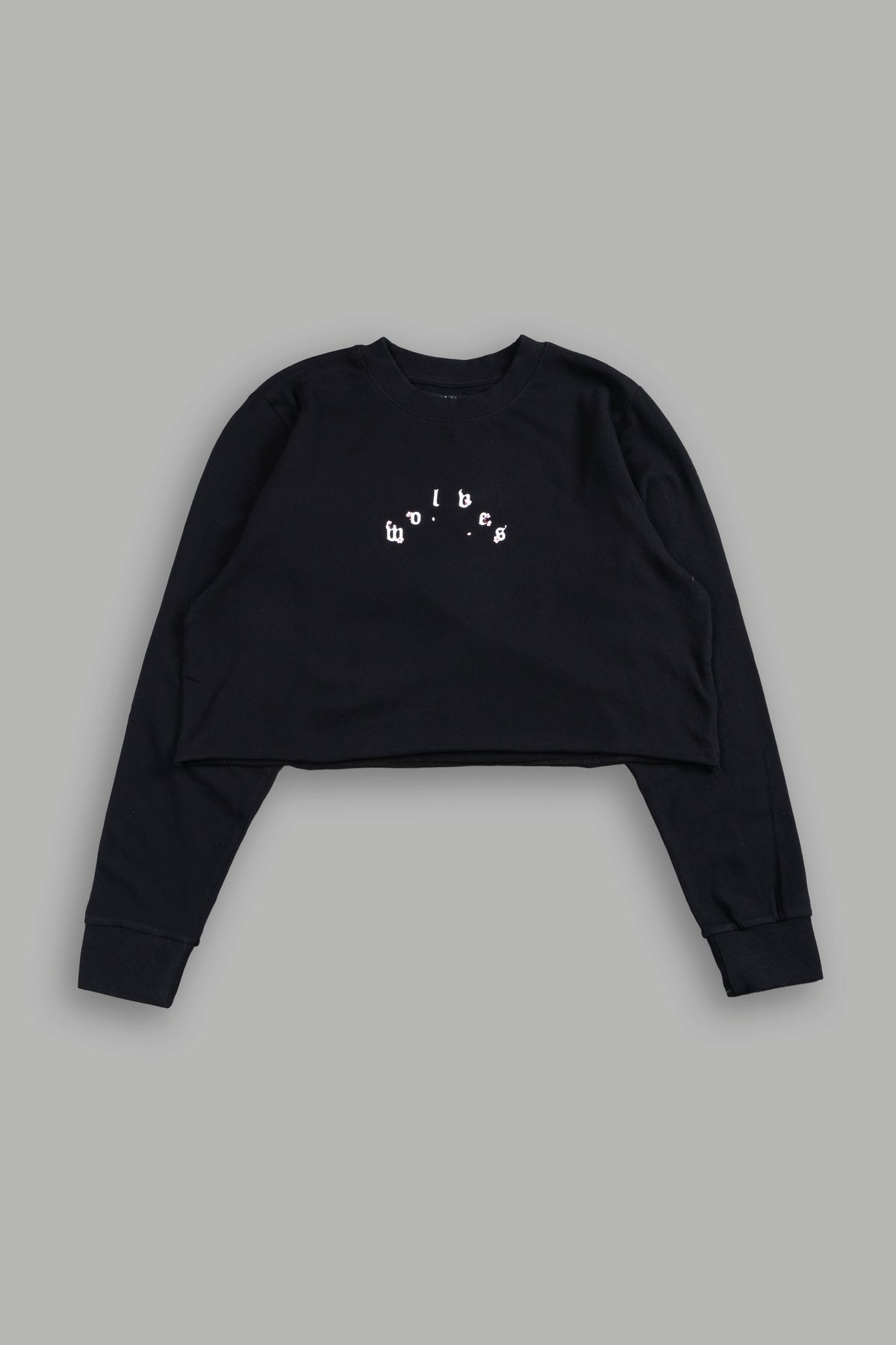 Sakura Pyramid Premium Cropped Ls Tee In Black — imagem 7