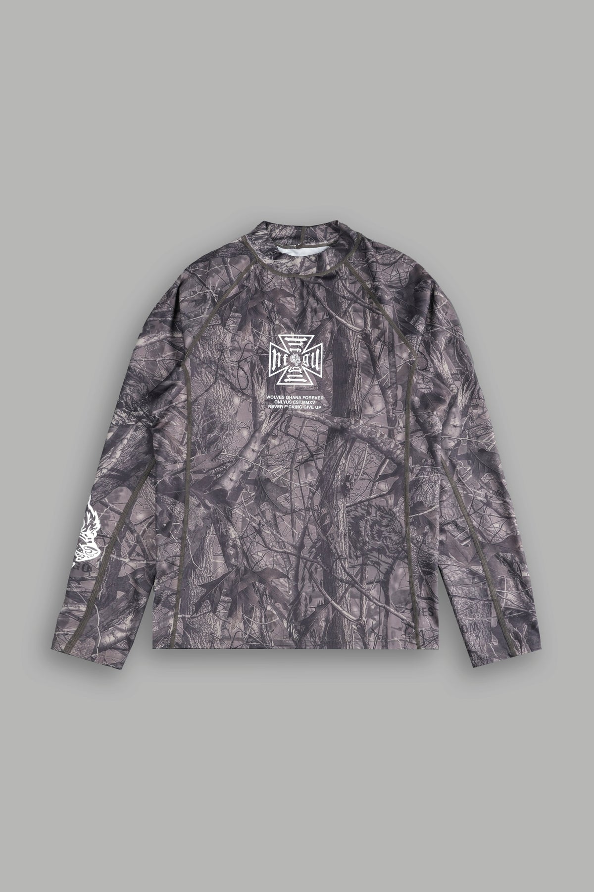 Core Rash Guard in Dusk Moss Driftwood Forest Camo — imagem 3