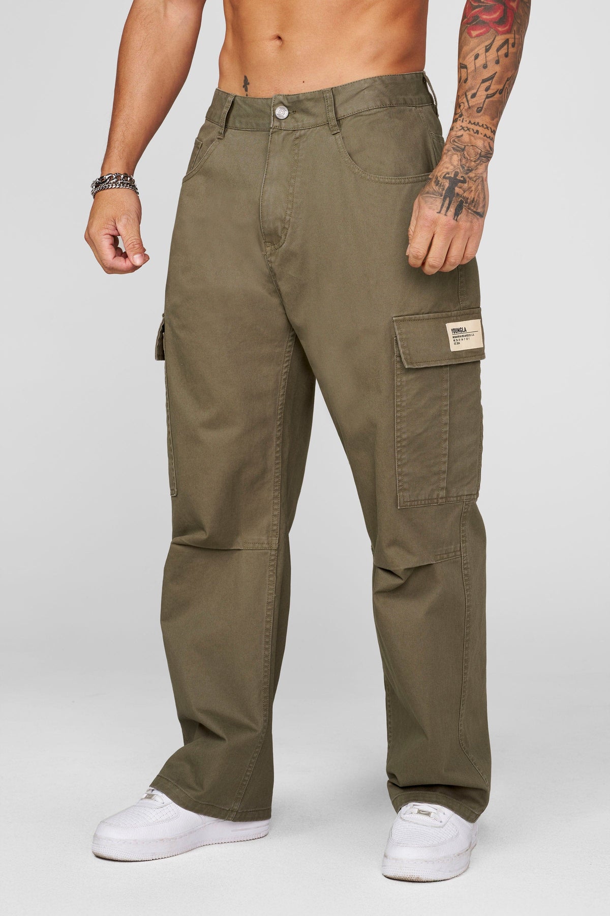 6047 - Classic Cargo Pants — imagem principal