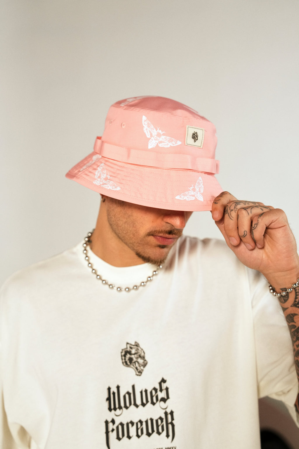 Death Moth Boonie Bucket Hat in Cherry Blossom — imagem 6