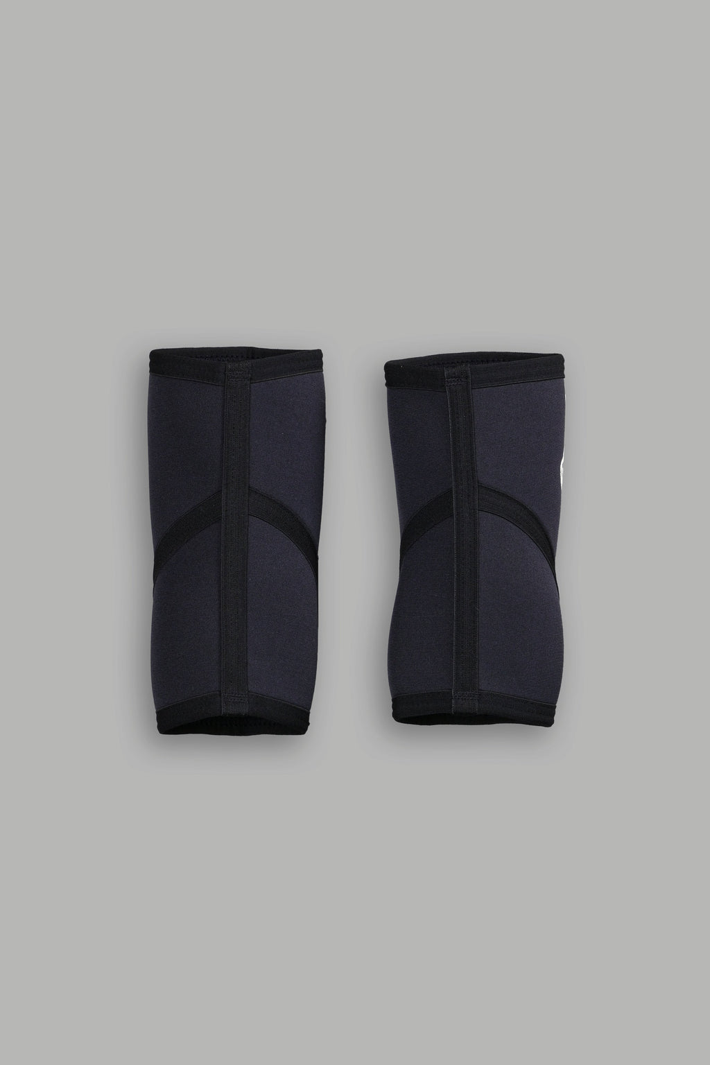 Wolf Head Elbow Sleeves in Black - imagem 2