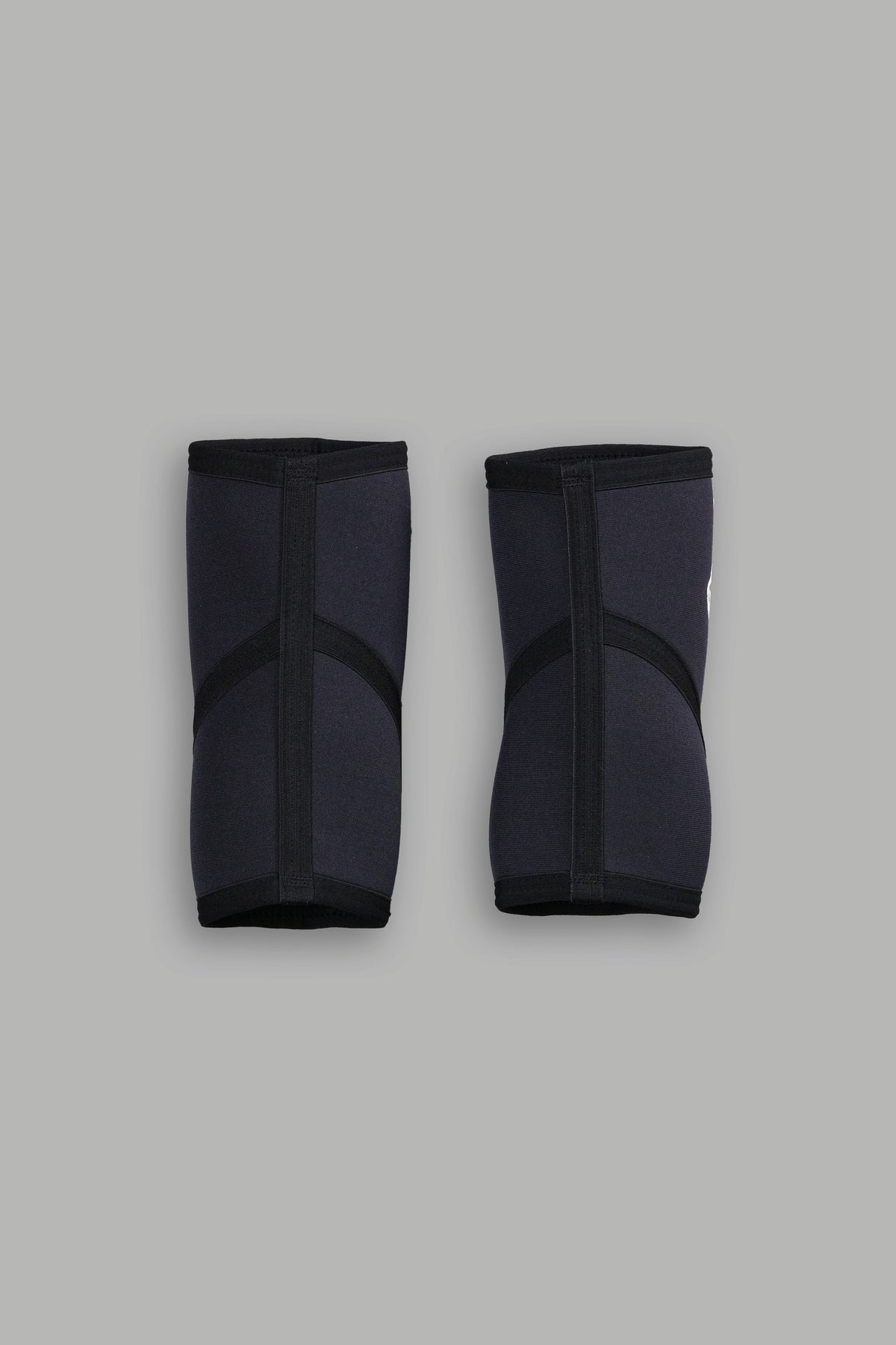 Wolf Head Elbow Sleeves in Black - imagem 2