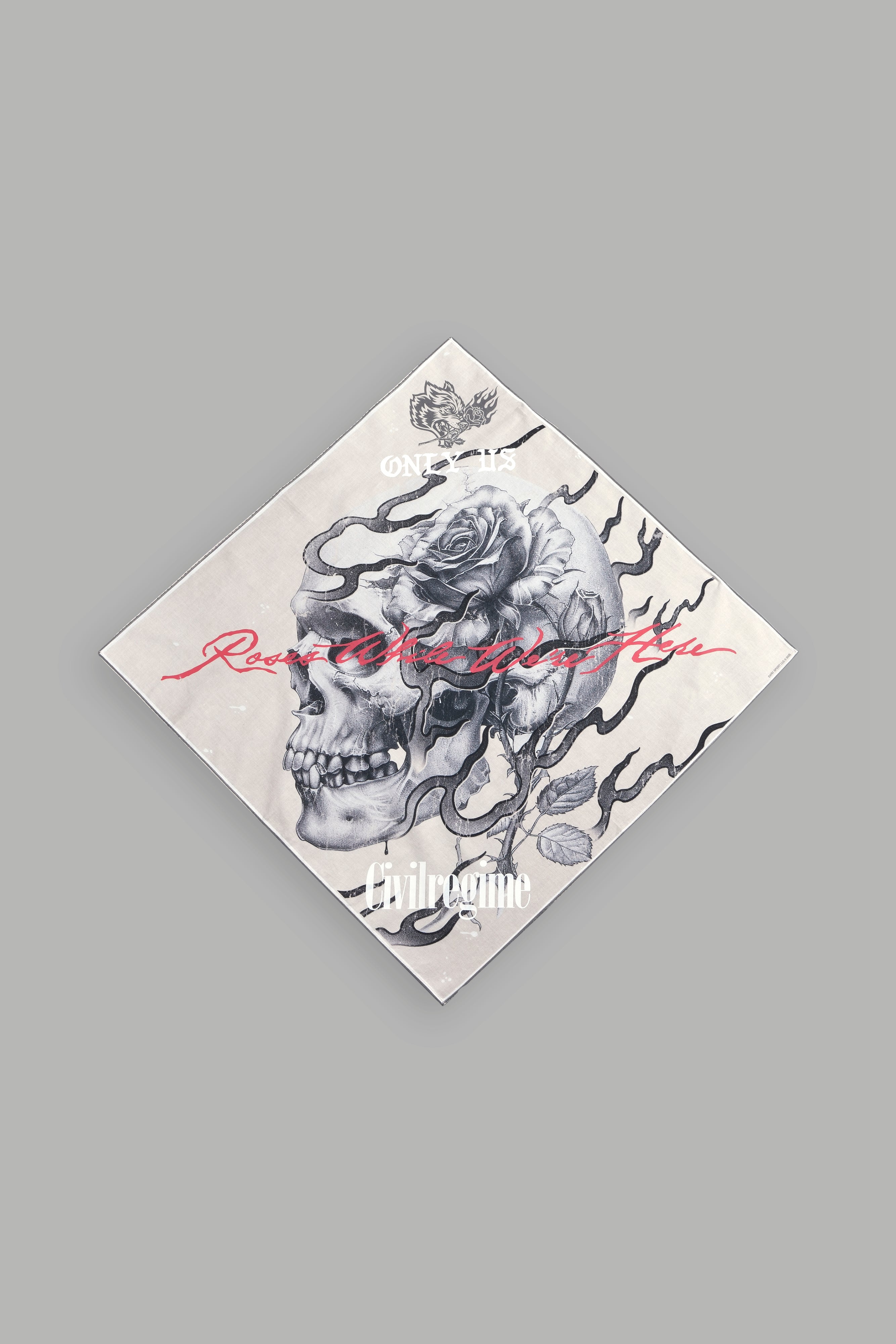 Mori Among Roses Bandana in Cream — imagem 1