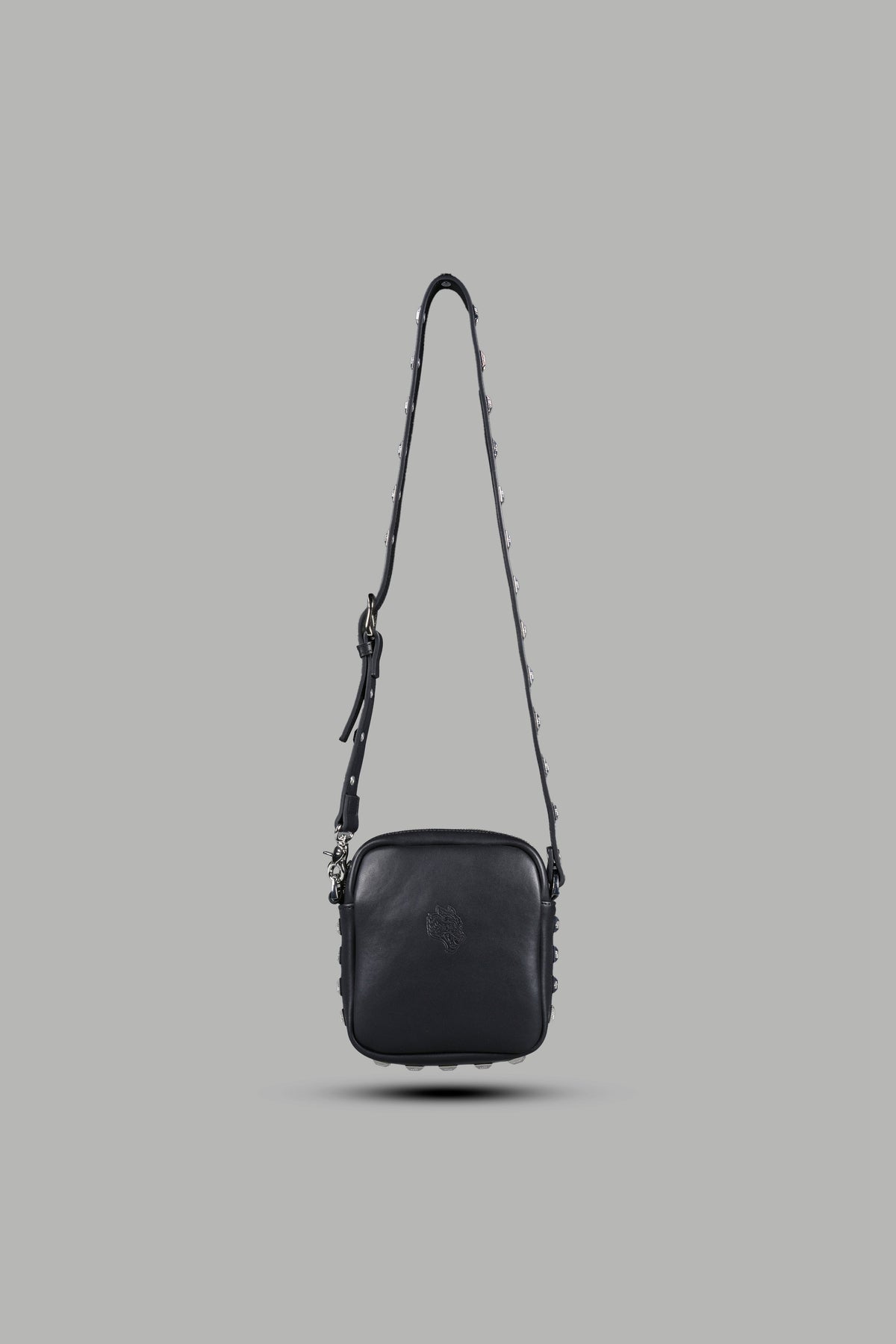 Wolves OnlyUs Slim Leather Side Bag in Black - imagem 1