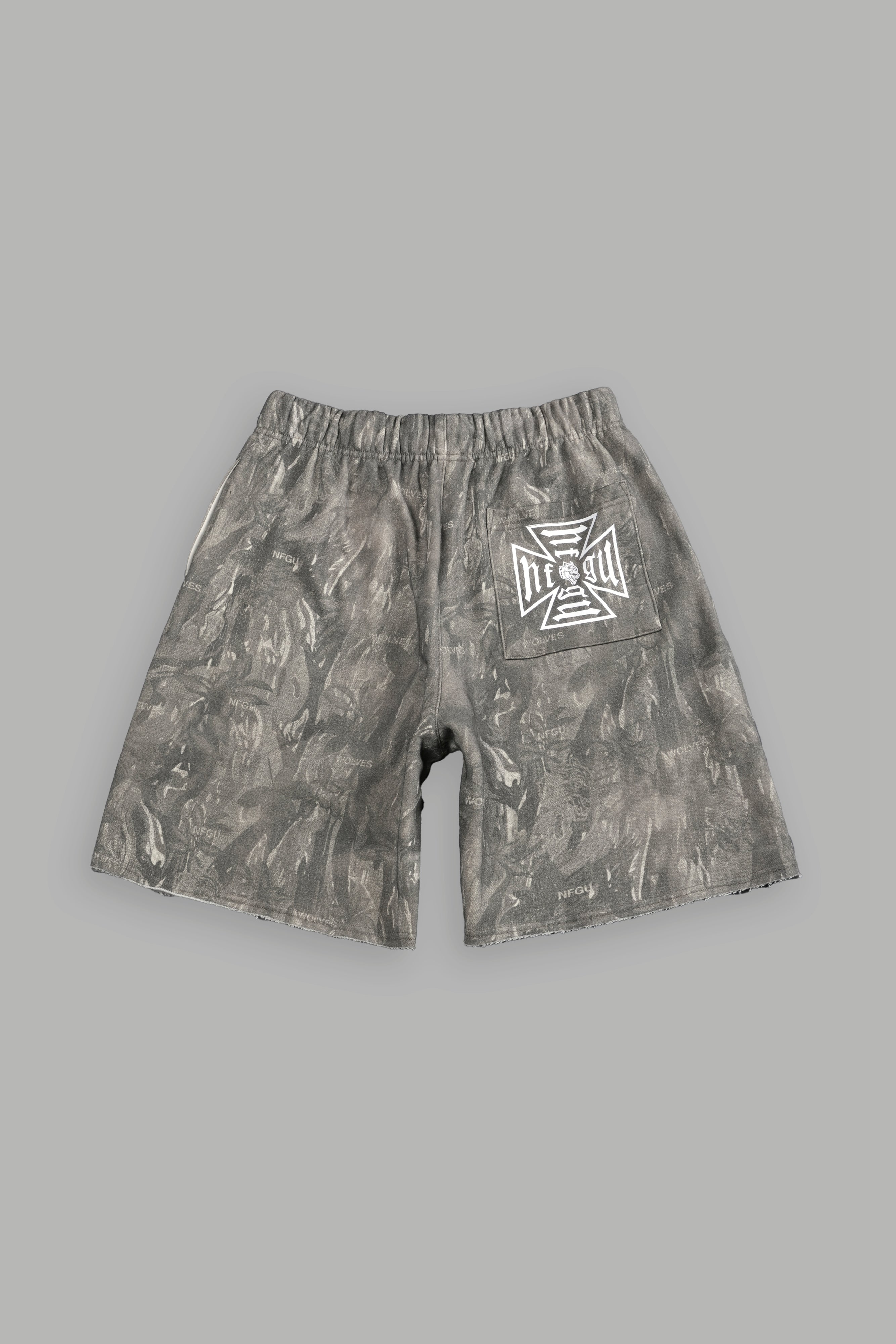 Dual Core Raw Hem Oversized Post Lounge Sweat Shorts in Ohana Vintage Norse Camo — imagem 3
