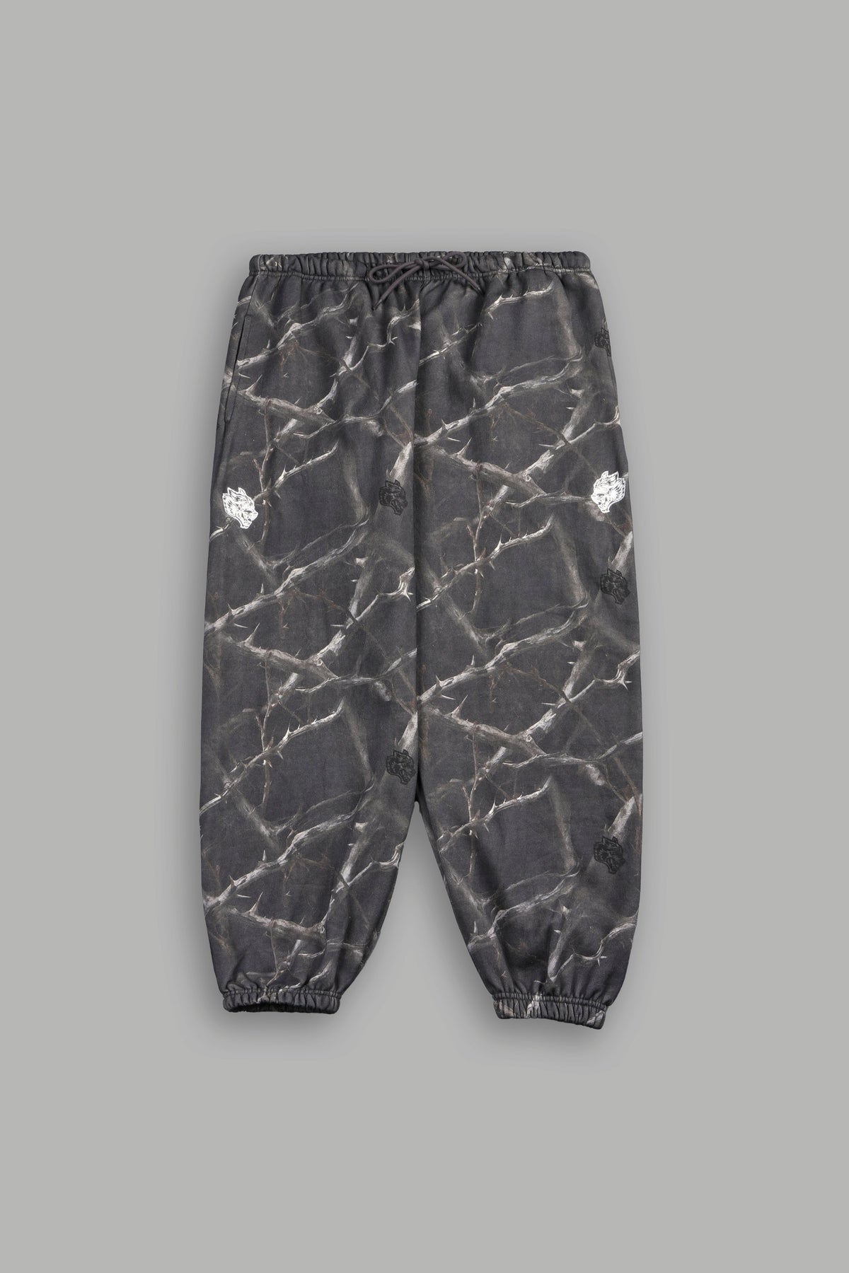 Dual Wolf Lightweight Lounger Sweat Pants In Darc Thorns