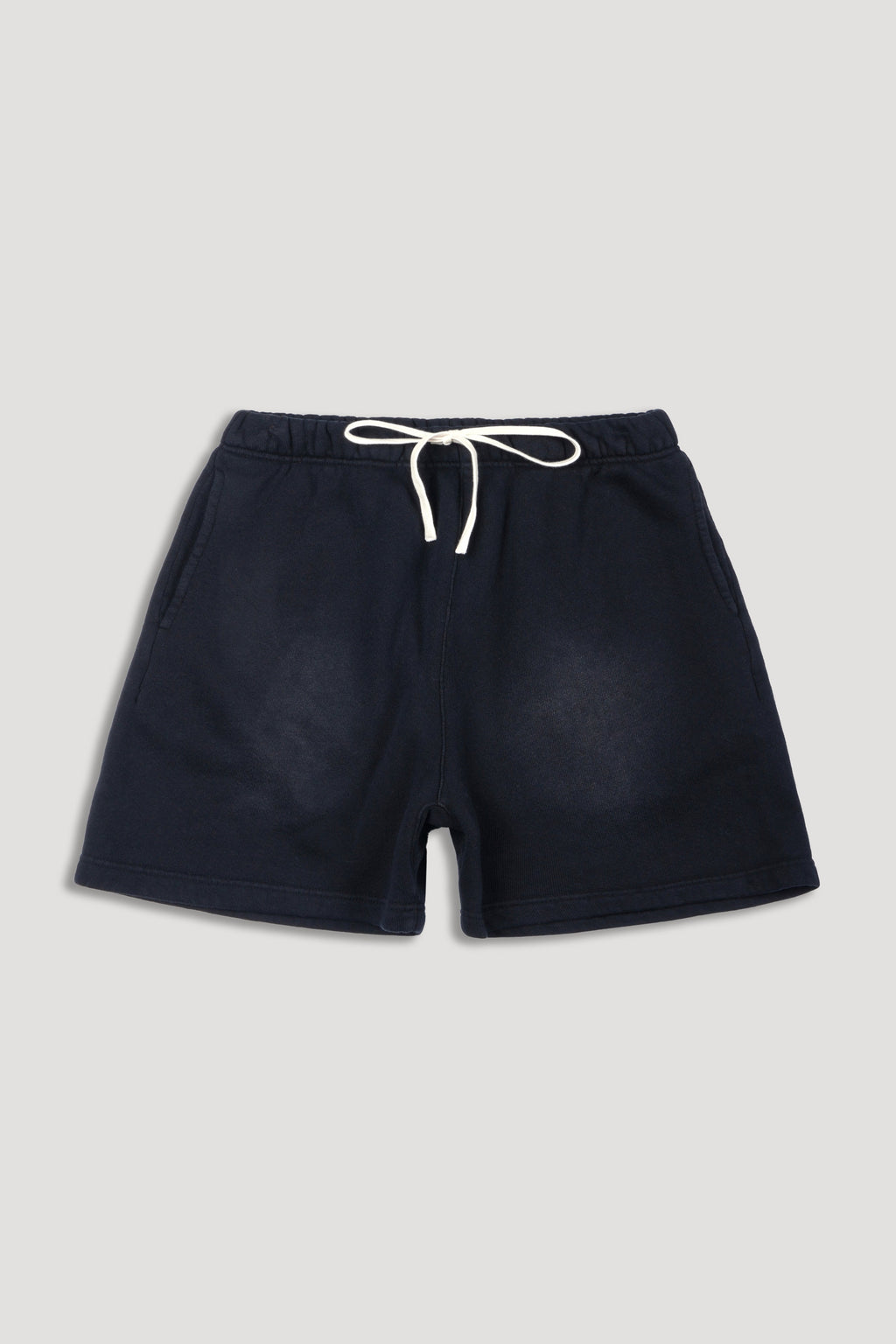 IYKYK Patched Oversized Sweat Short in Black Sun Fade — imagem 5