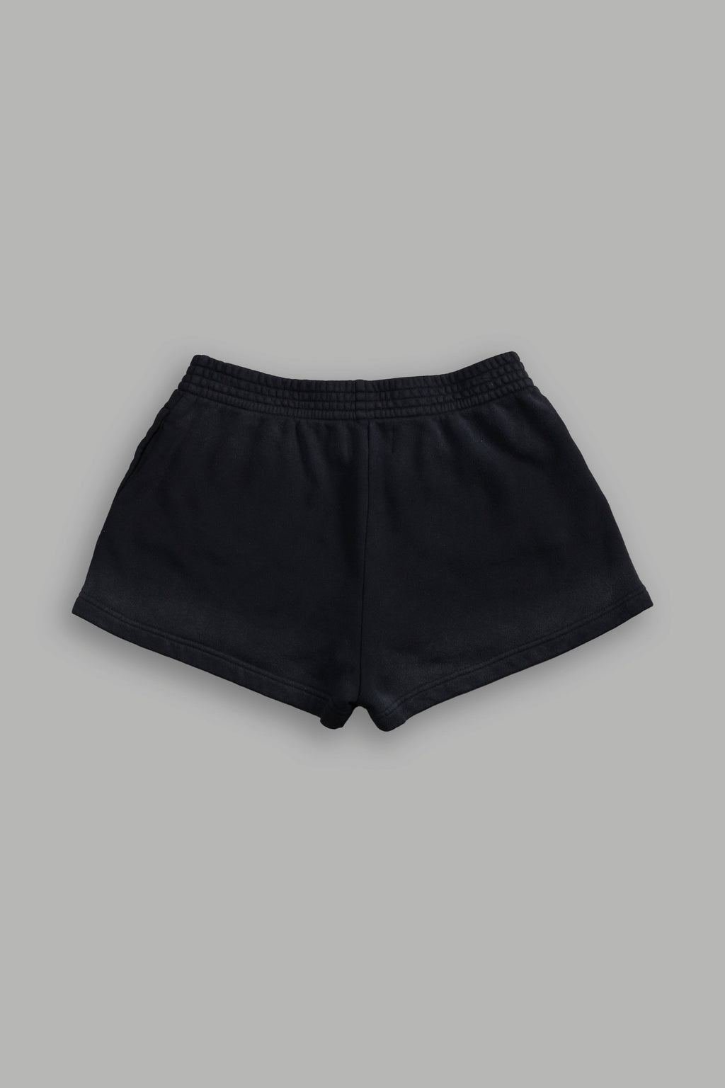 Darc Wandering Ellie Sweat Shorts in Black Drift Wash — imagem 4
