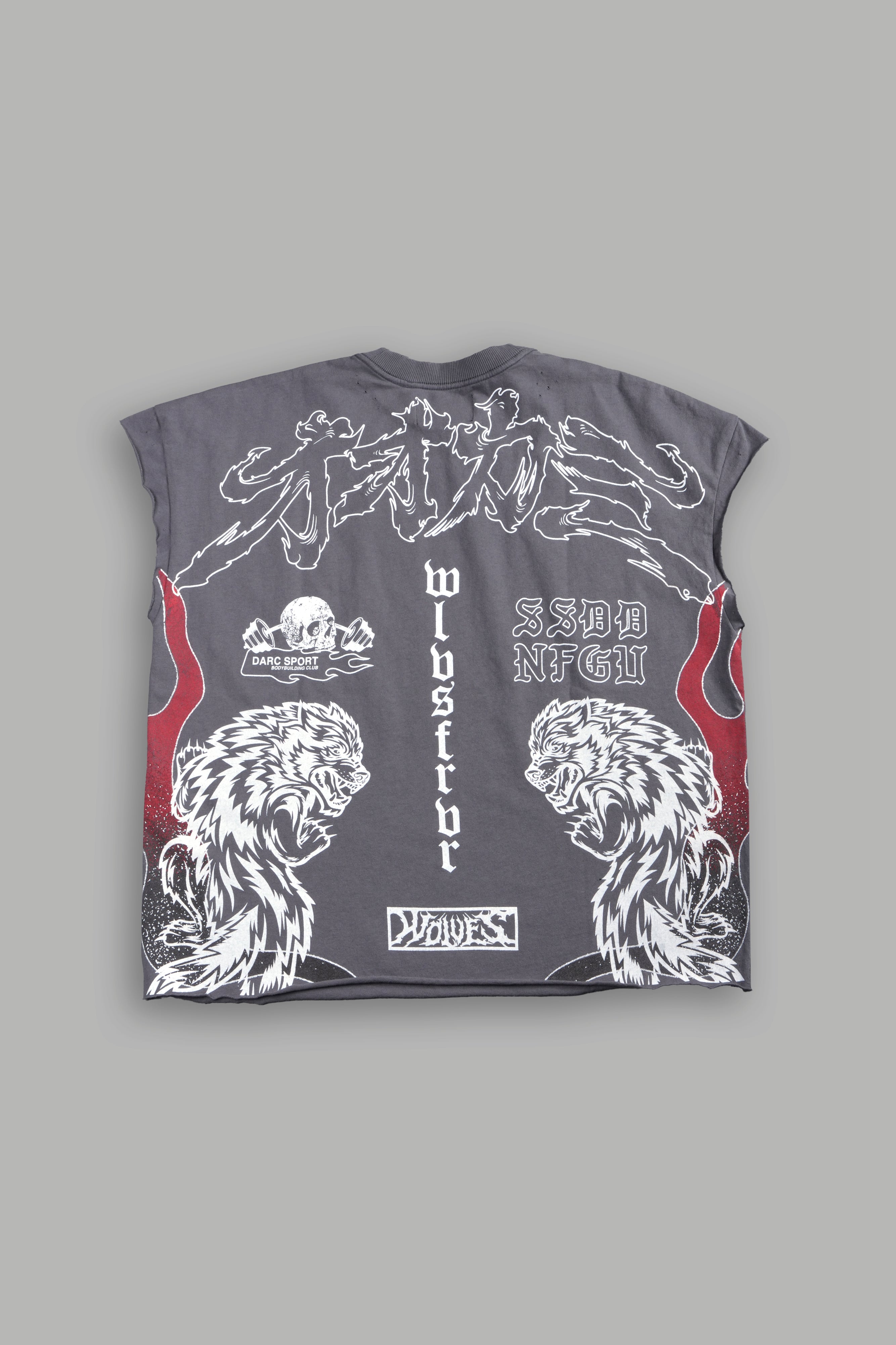 Our Code Distressed Grunge Cut Off Mid Length Raw Hem Tee in Slate Gray — imagem 1
