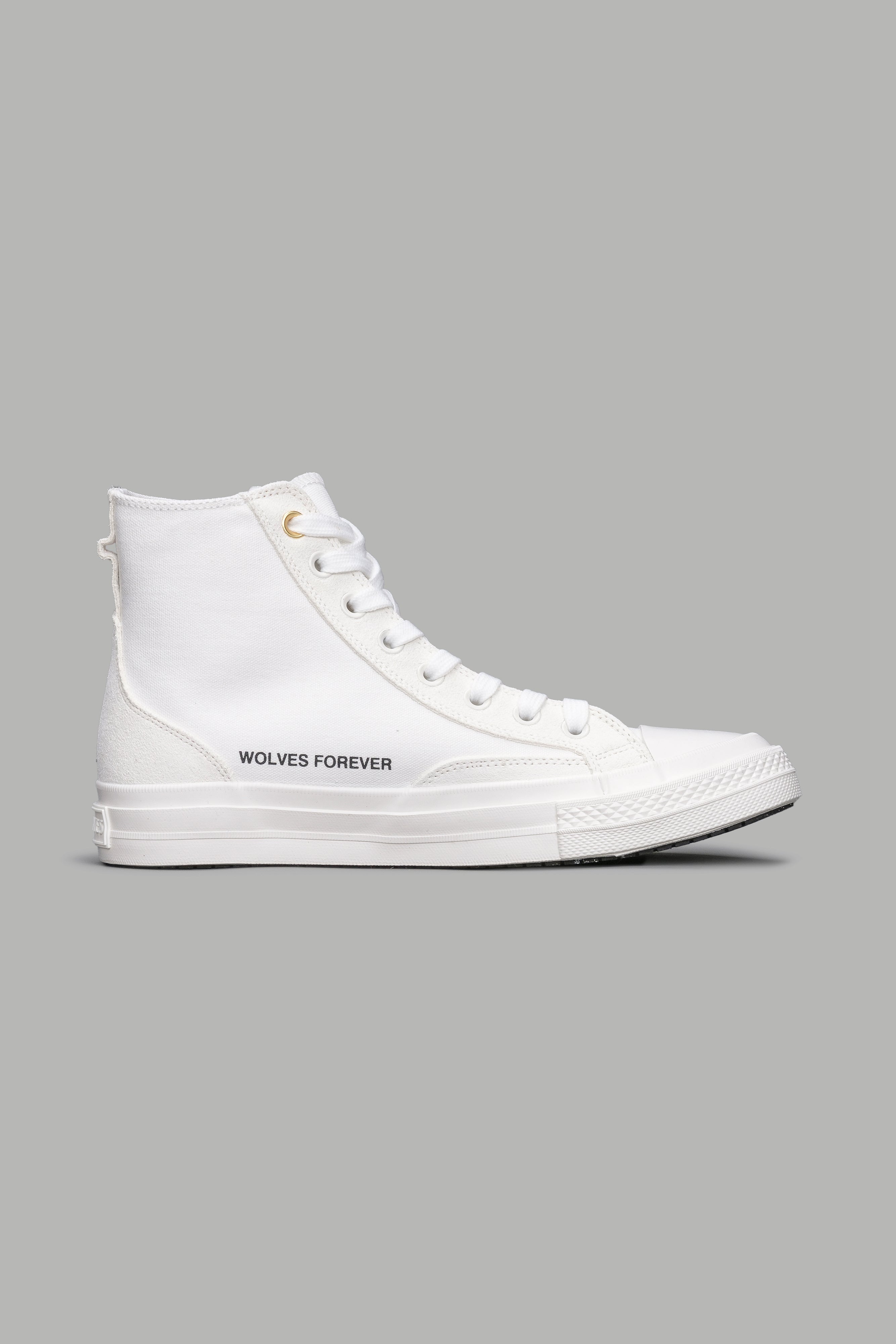 Wolves Forever Sueded Walk 1-DIOS High Top Shoe in White — imagem 2