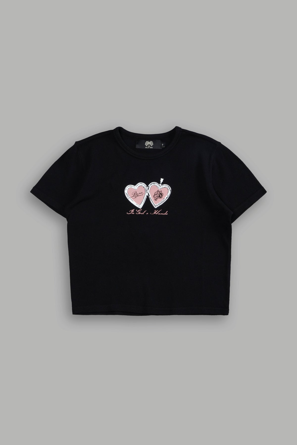 Wolves Locket "Timeless" Tee in Black - imagem 2