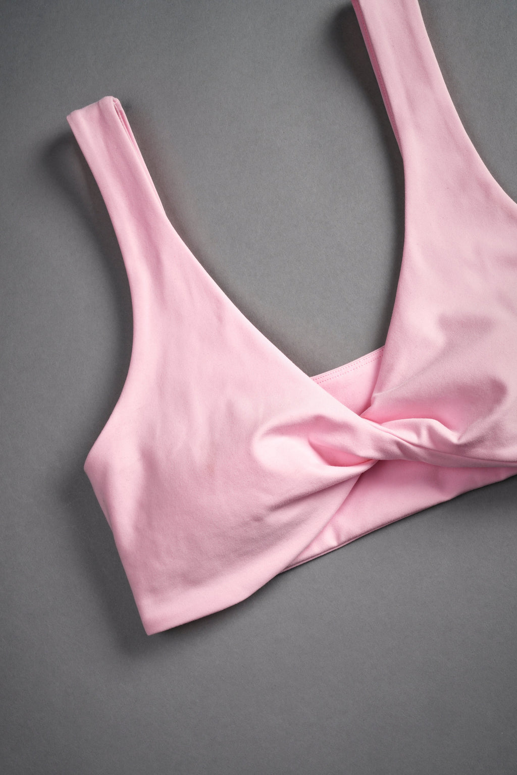 Loyalty "Twist" Energy Bra in Cherry Blossom — imagem 9