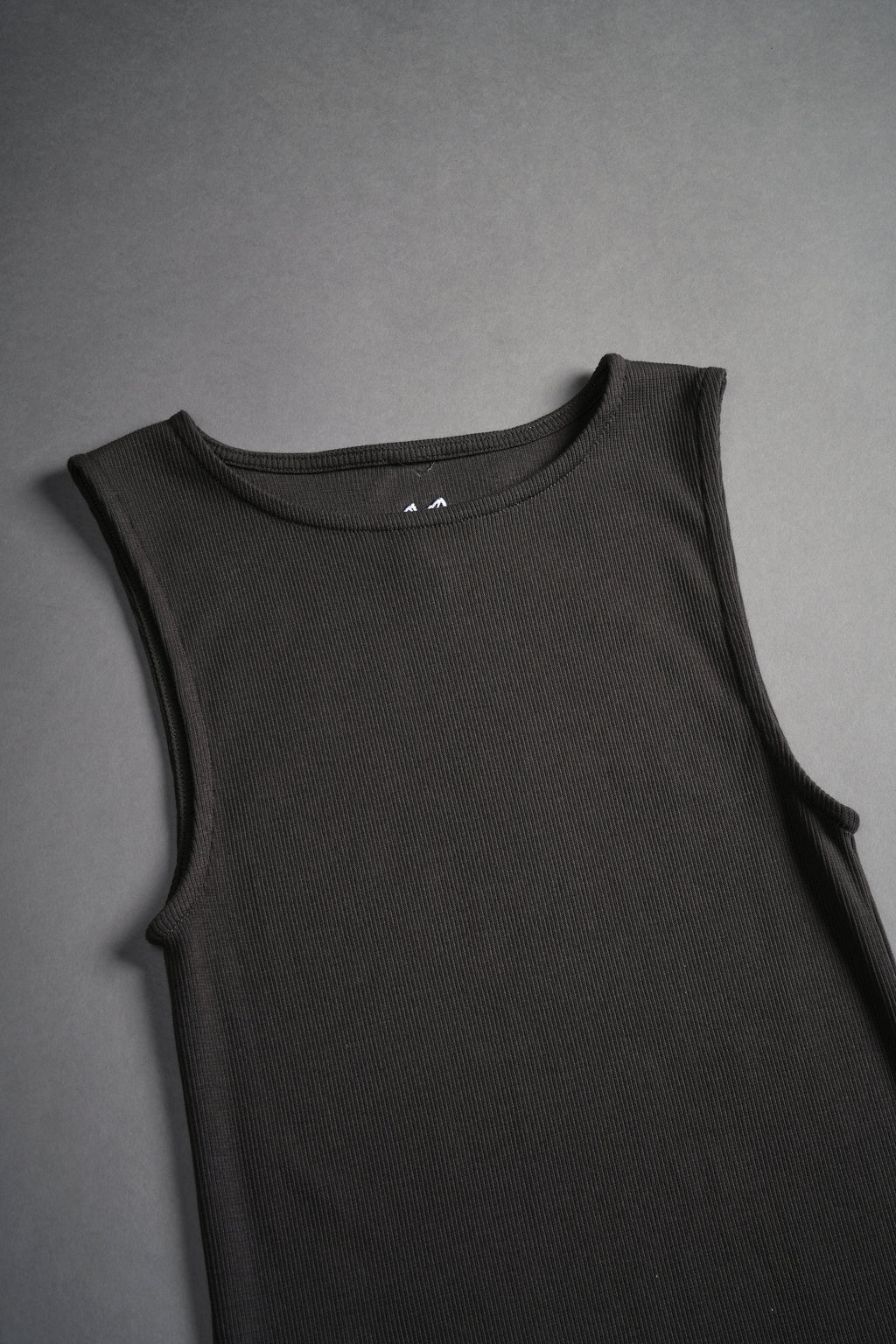 Single Wolf Tyrell Tank Dress in Wolf Gray — imagem 8