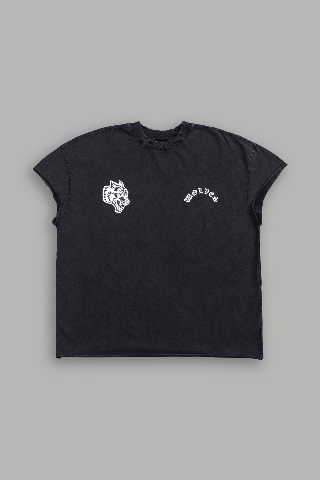 Steel Code Grunge Mid Length Raw Hem Cap Sleeve Tee in Black — imagem 3