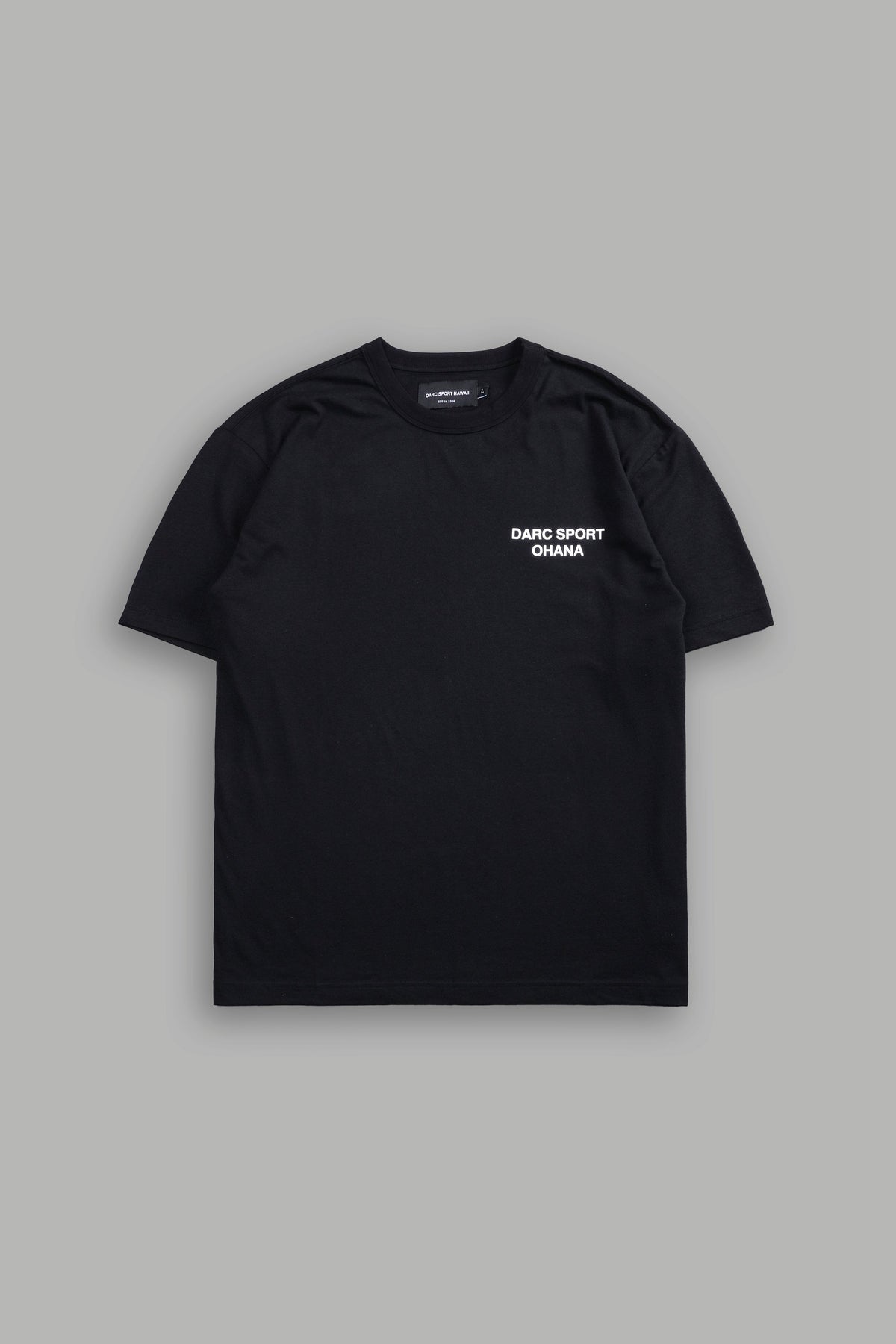 Darc Sport Ohana Lightweight "Heritage" Tee in Black — imagem 3