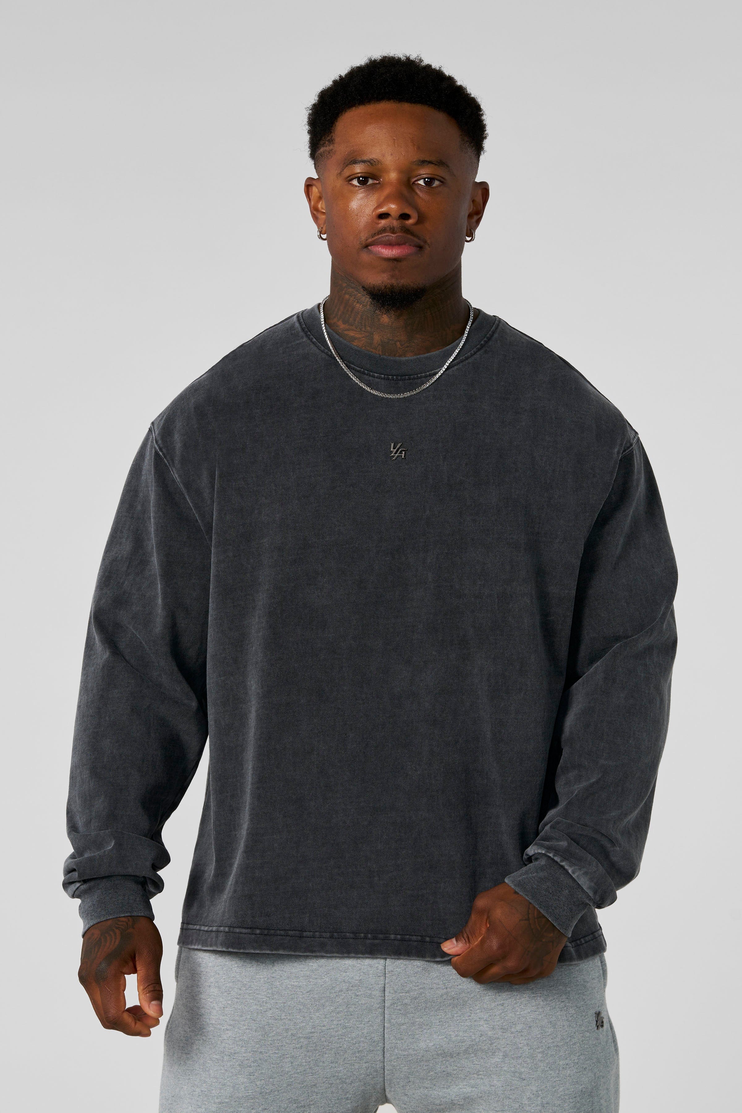 8001 - Elevated Essentials - Longsleeves — imagem 1