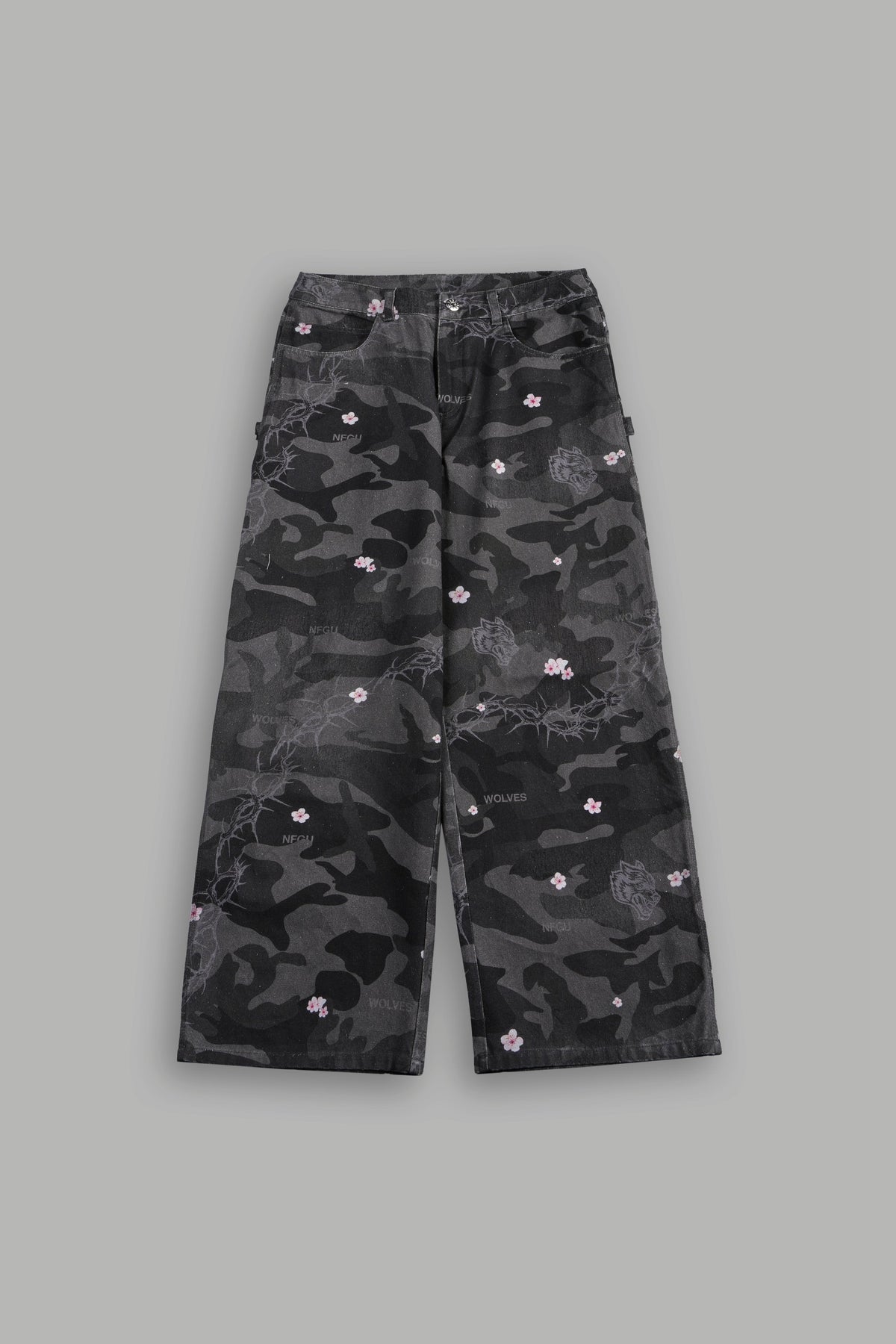 Wolves Chopper Wide Leg Carpenter Pant in Warrior In A Garden Black Camo - imagem 7
