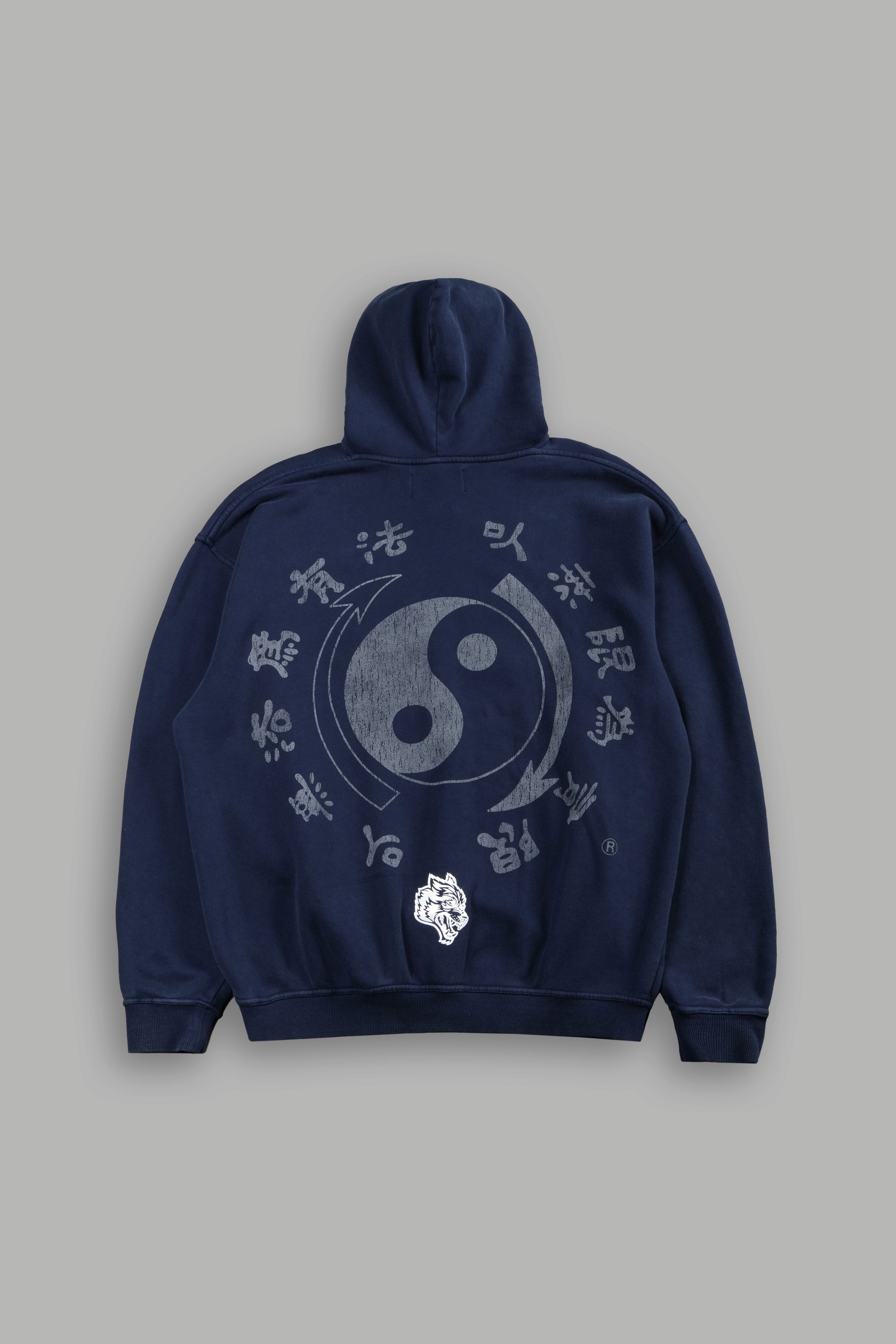 Bruce Lee Forever Pierce Hoodie in Navy — imagem 3